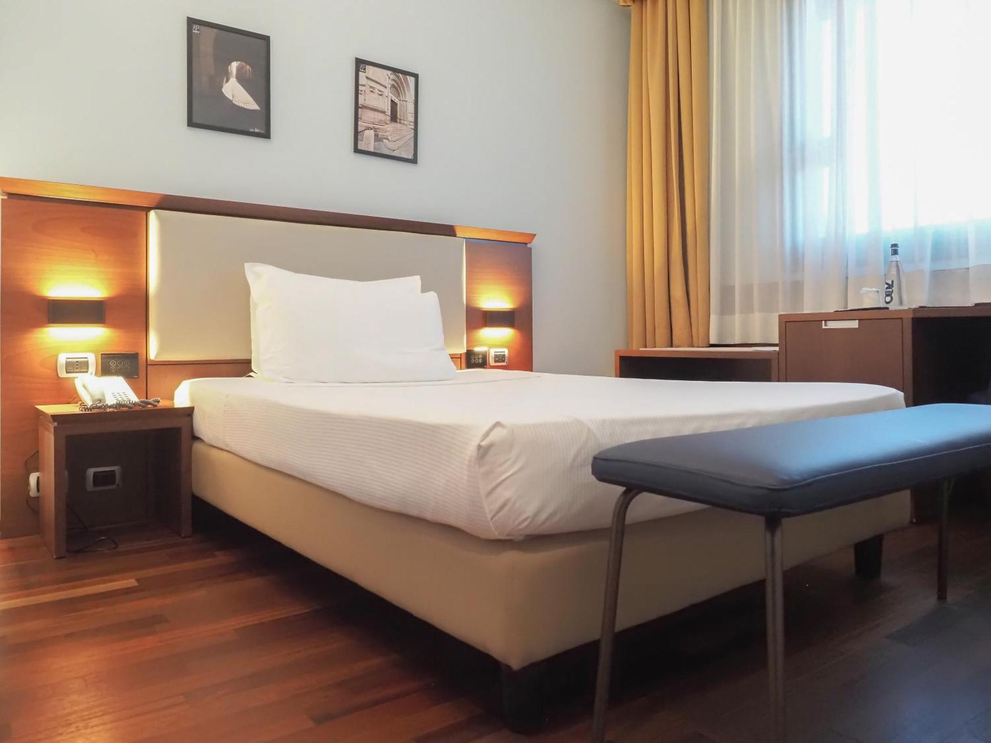 Single Room French Bed