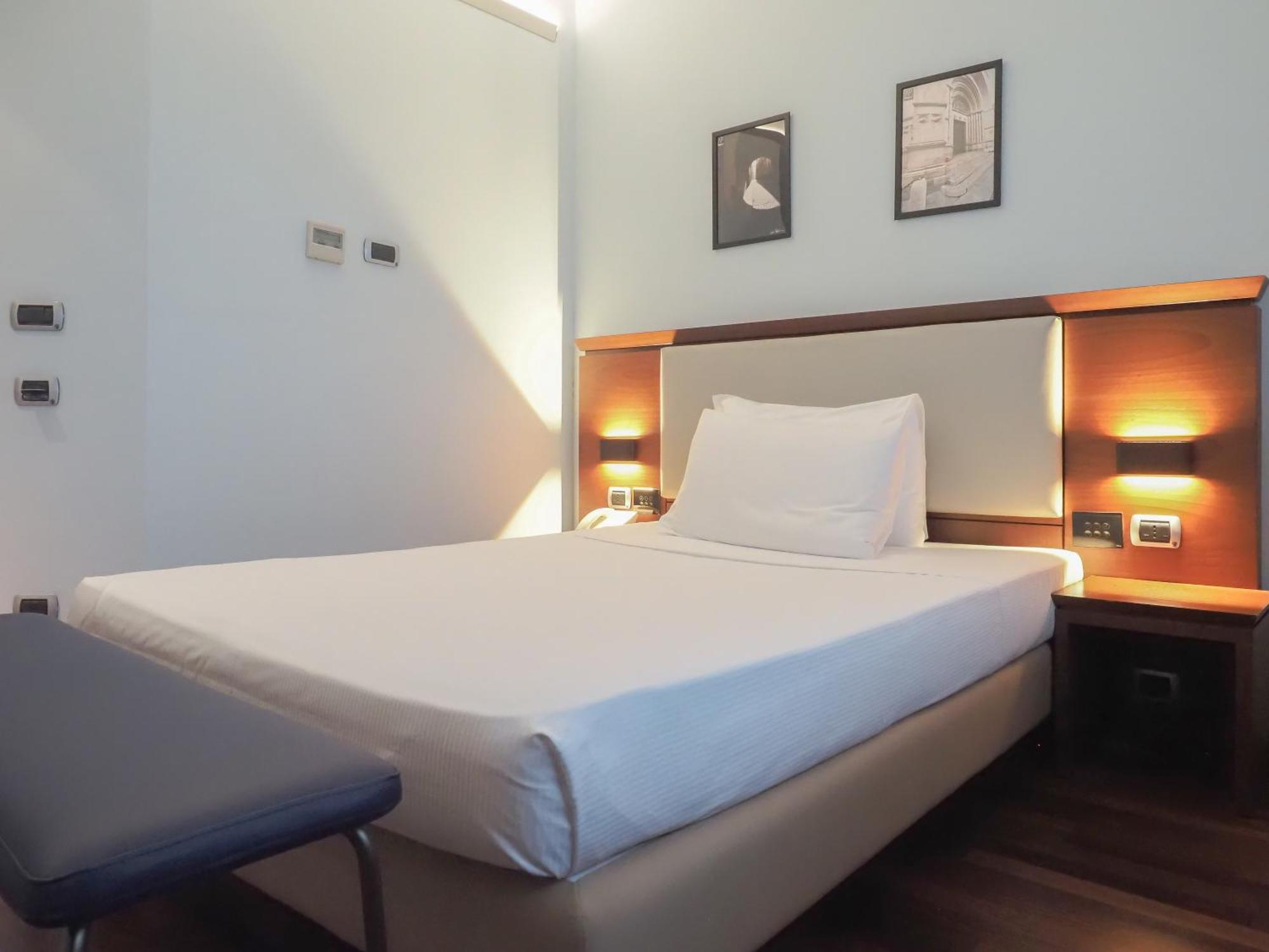 Single Room French Bed