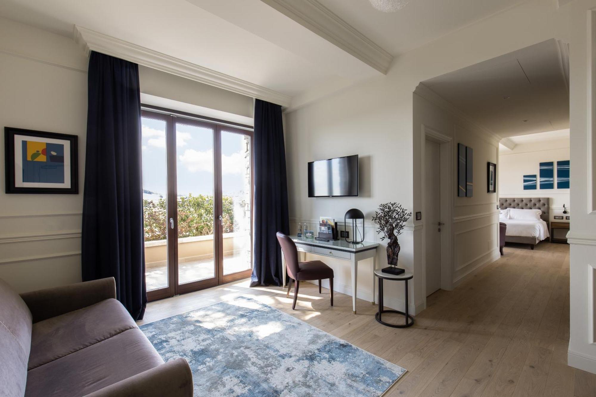 Junior Suite