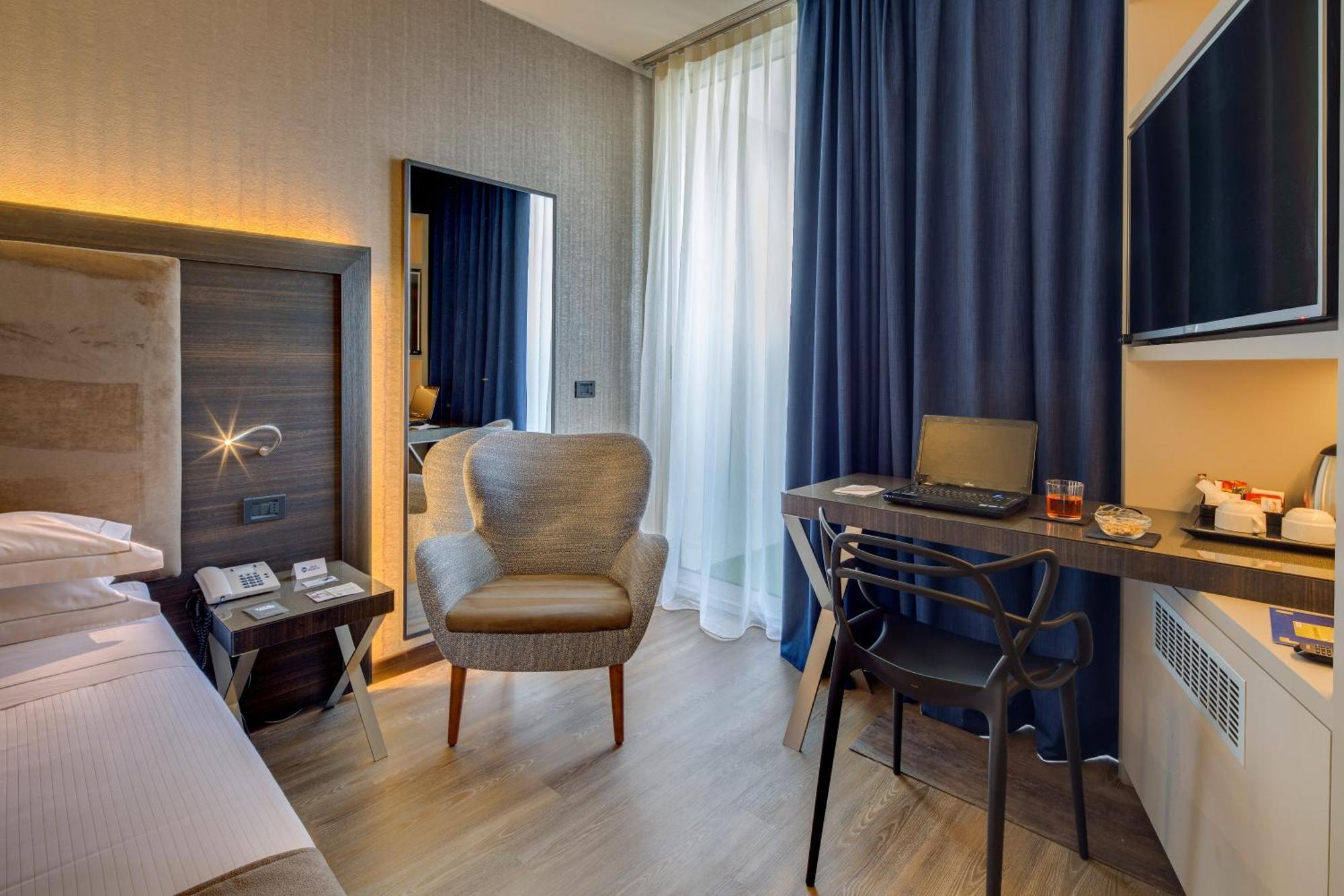 Superior Queen Room Non-Smoking