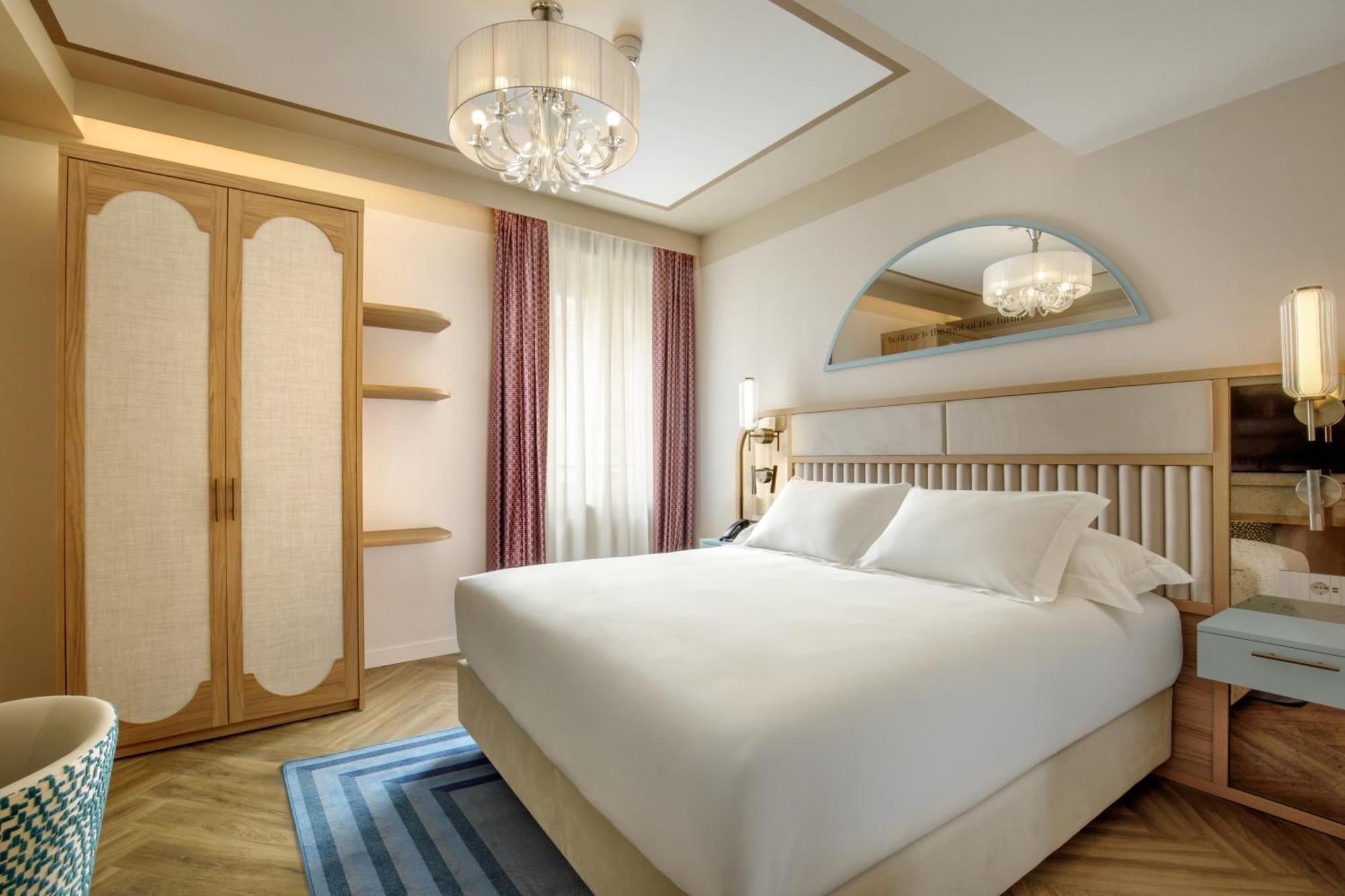 King Guest Room
