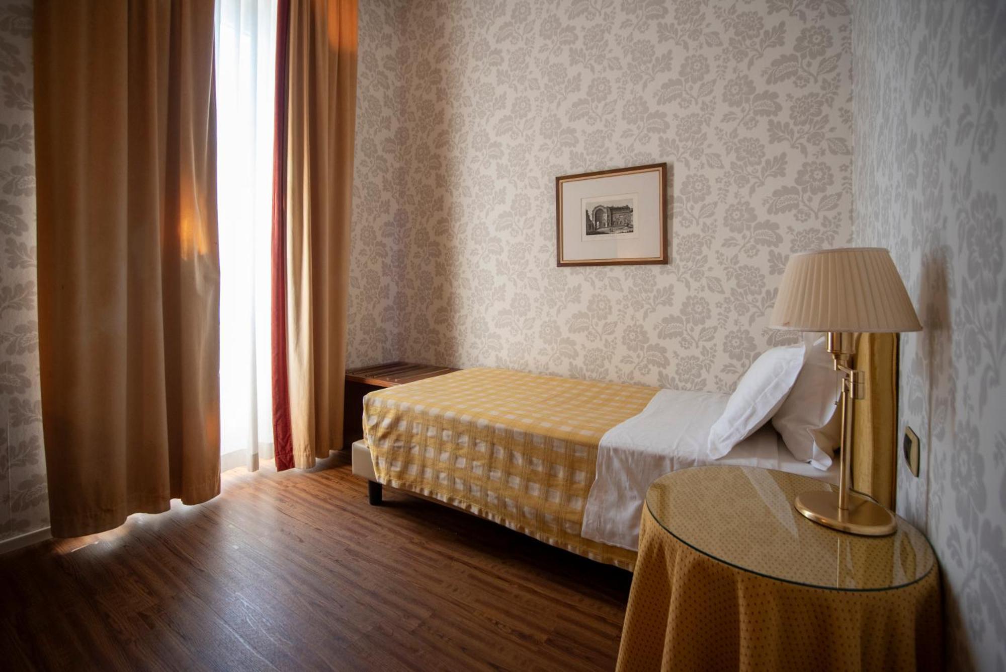Comfort Single Room
