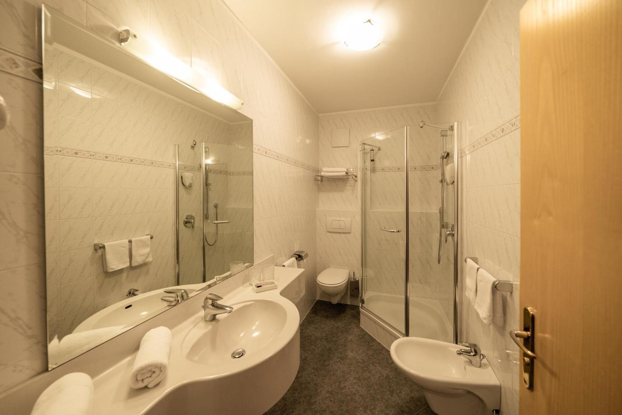 Standard Double Room Hotel Christoph