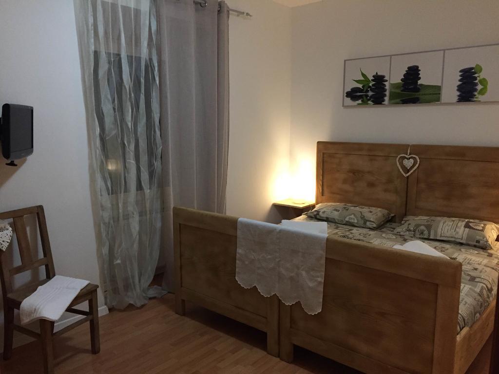 Double Room Private Bathroom