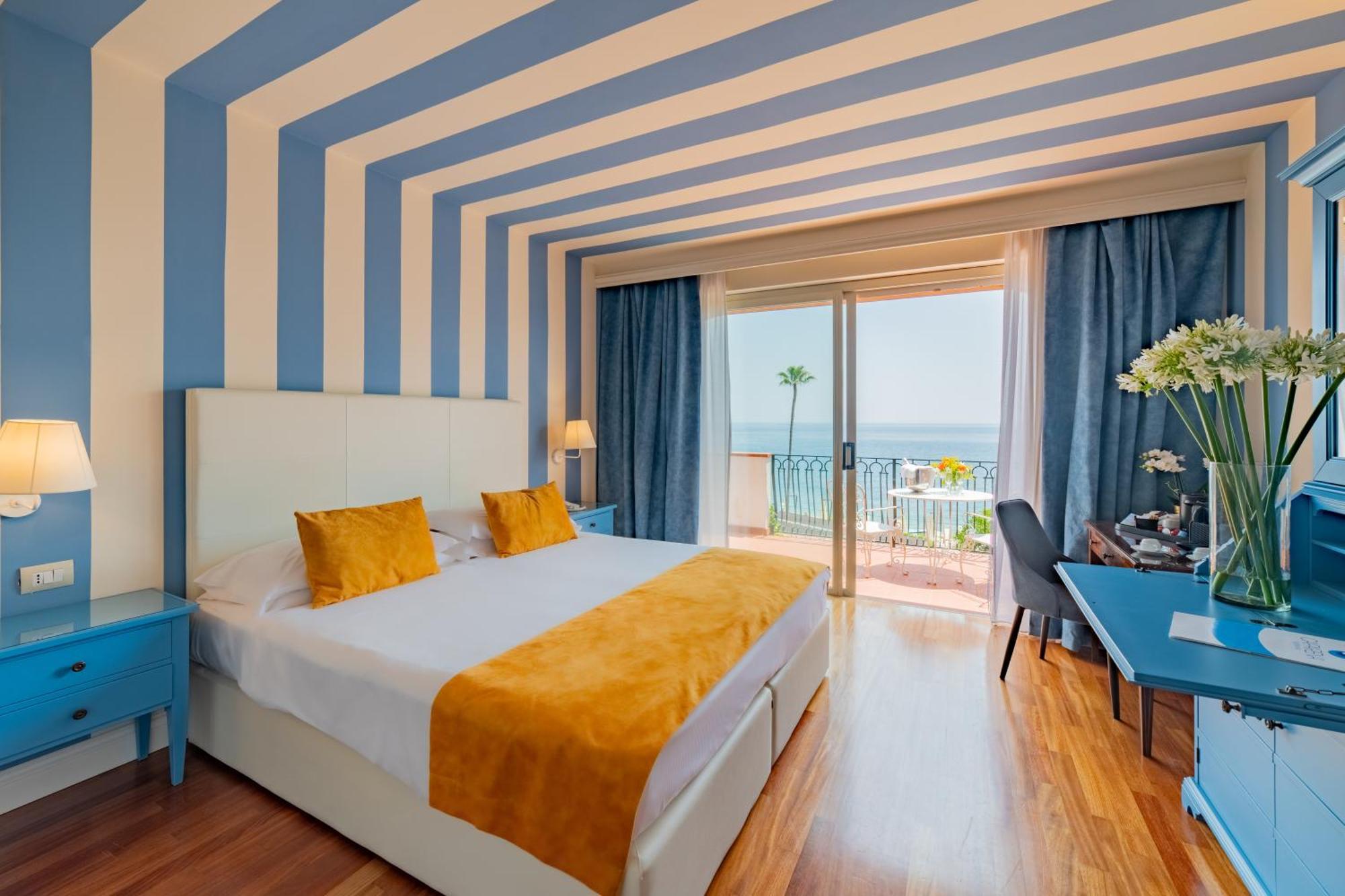Premium Double Room Balcony Sea View Top Floor