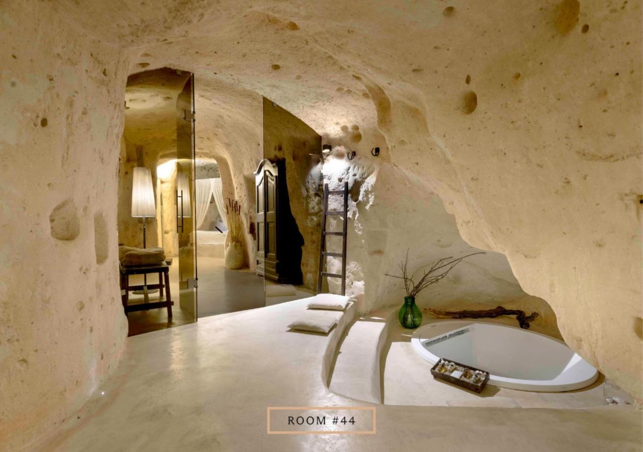 Large Double Room Cave