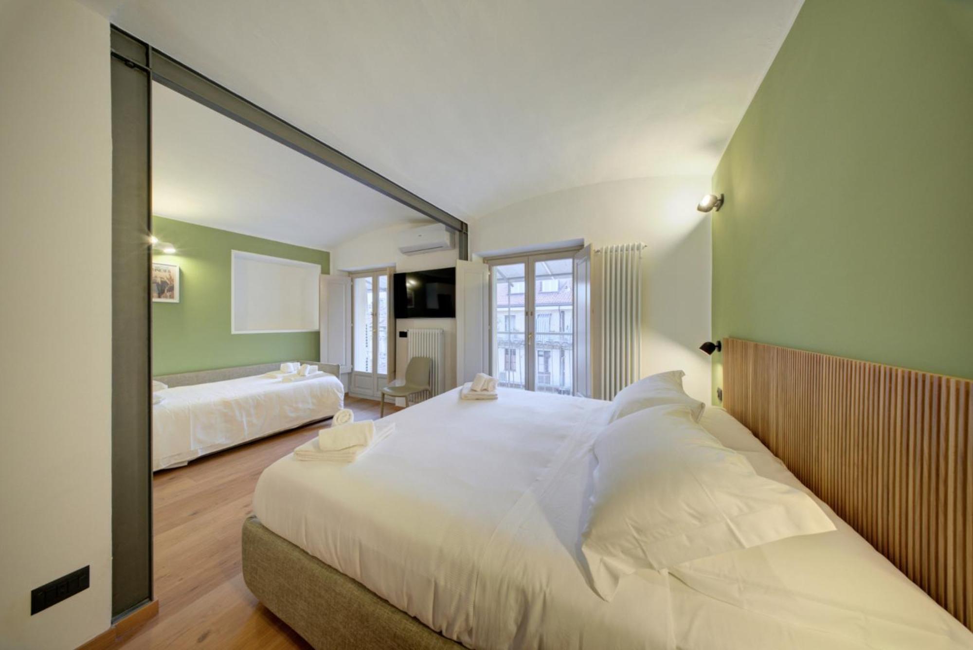 Deluxe Apartment
