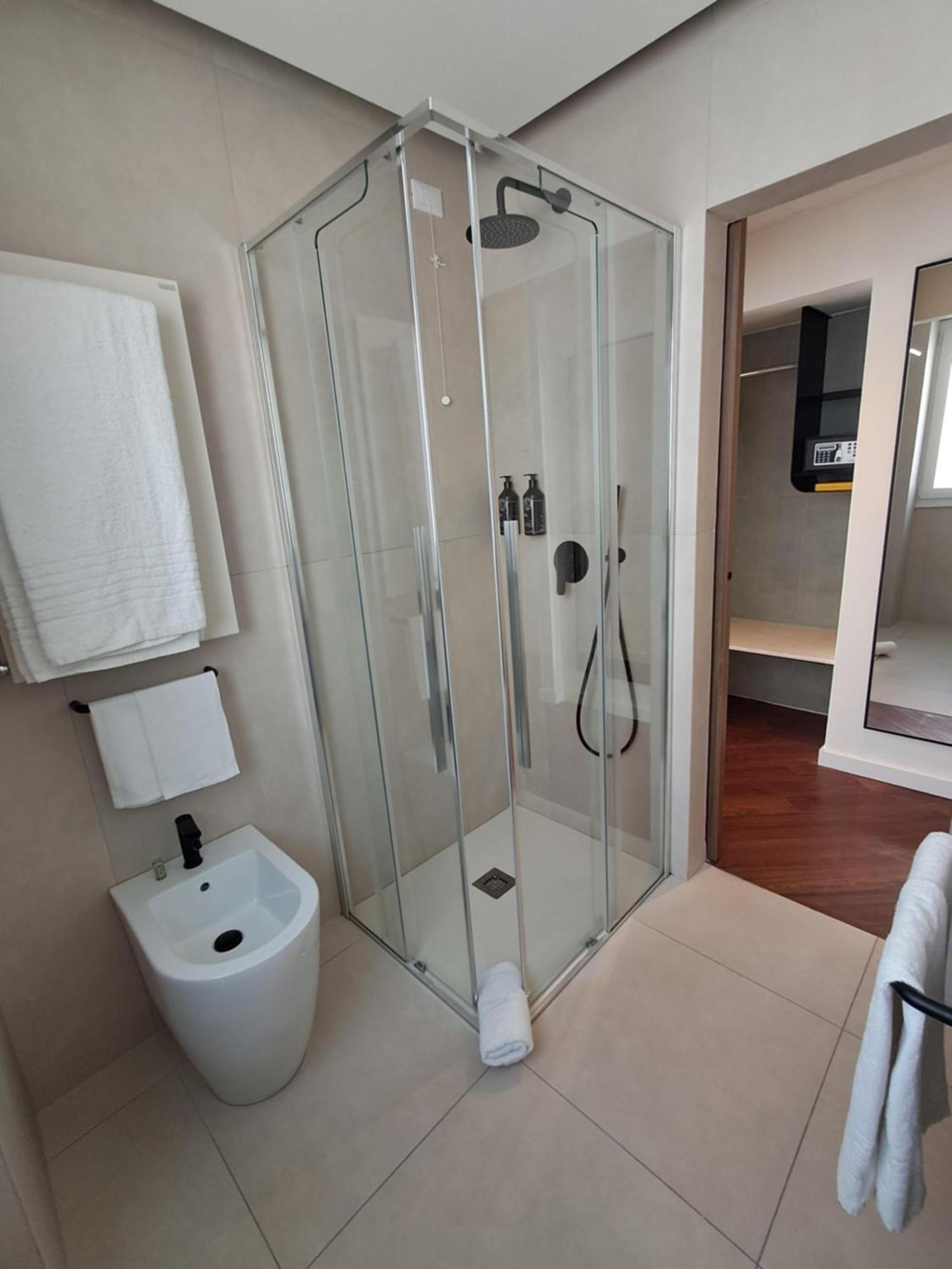 Standard Single Room French Bed