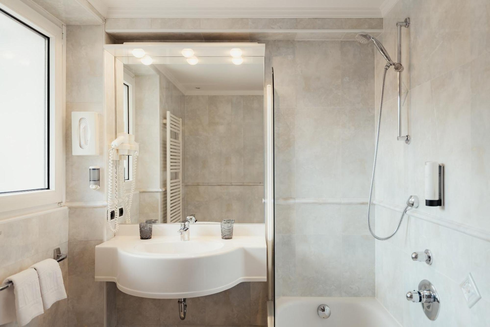 Classic Double or Twin Room