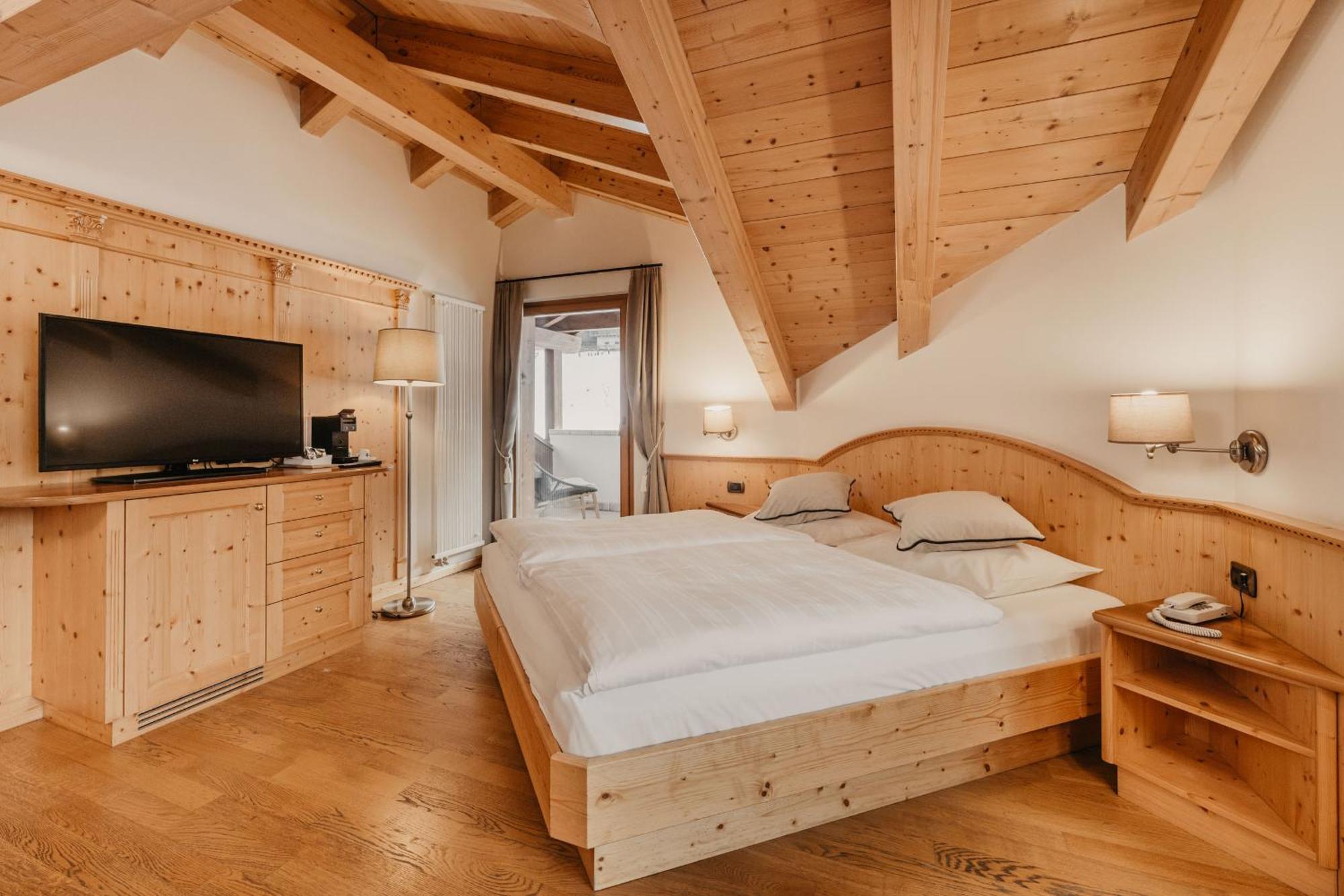 Double or Twin Room Attic