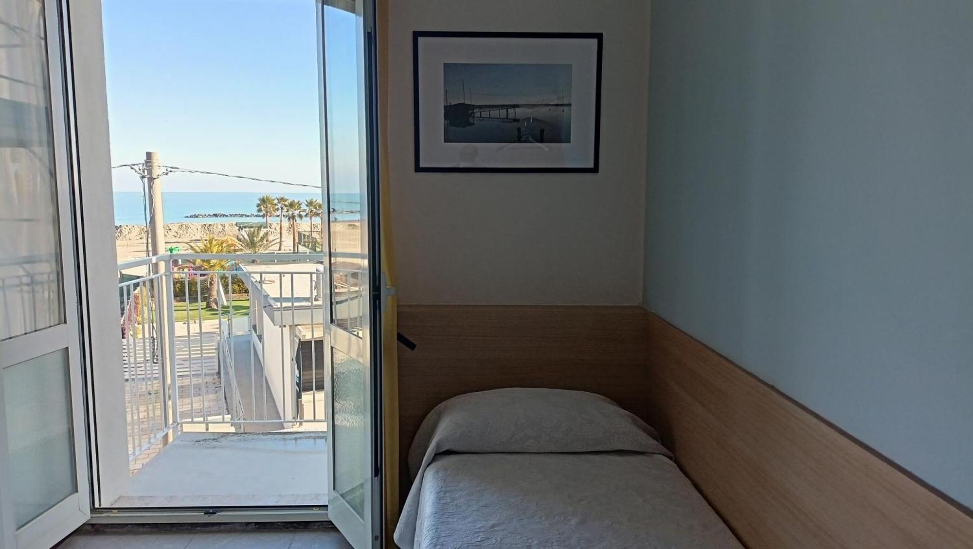 Twin Room Sea View