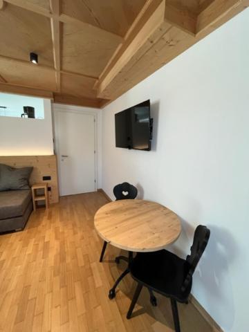Superior One-Bedroom Apartment Balcony