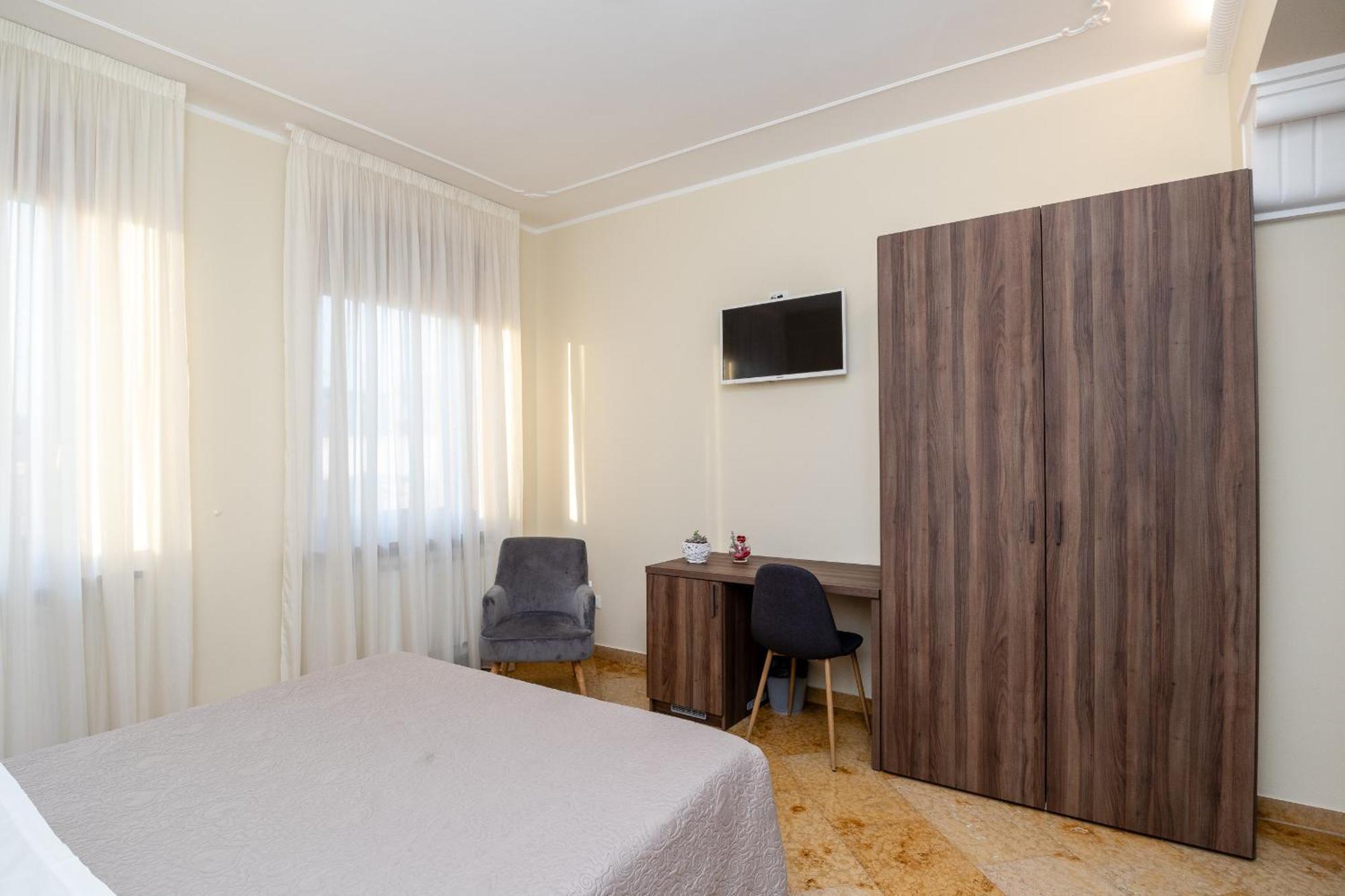 Deluxe Double Room Castle View