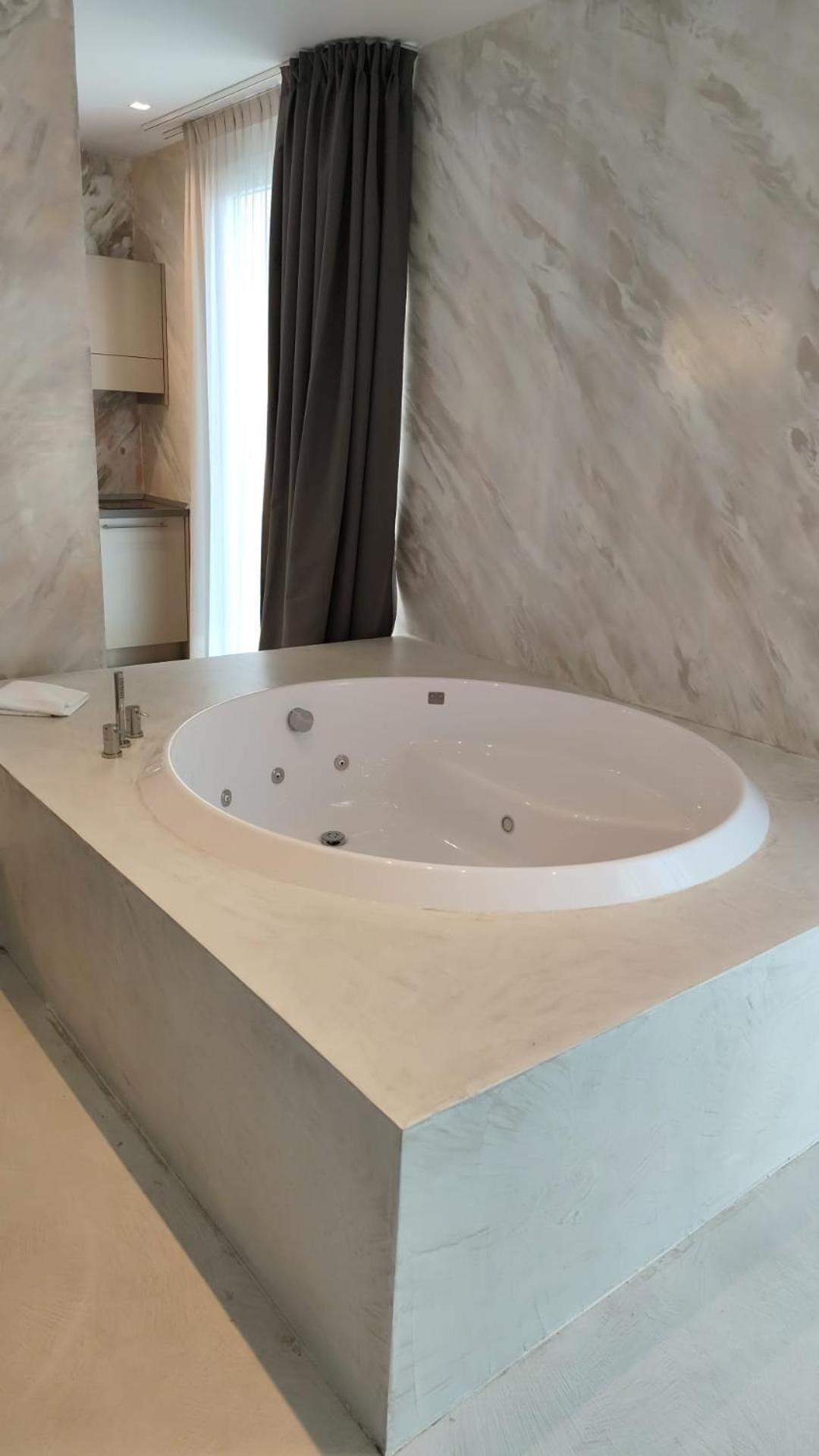 Suite Hot Tub