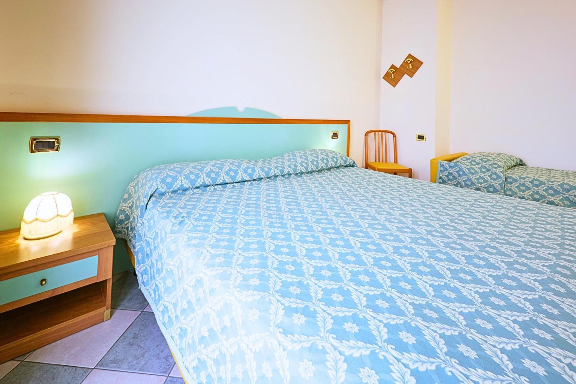 Comfort Triple Room