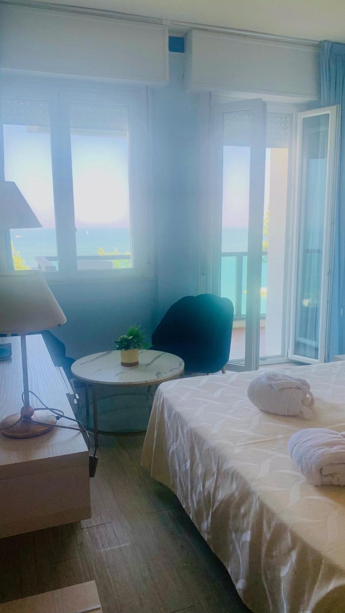 Double or Twin Room Balcony Sea View
