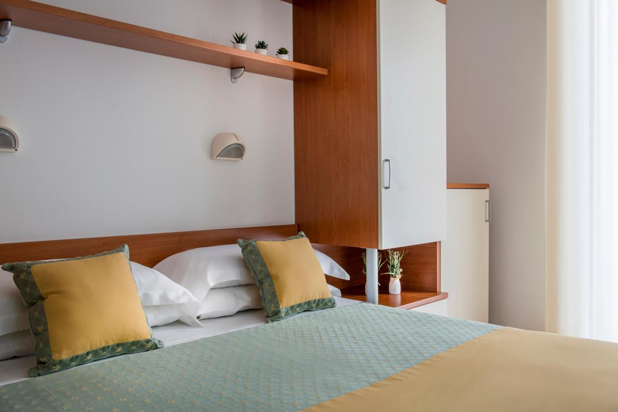 Standard Double or Twin Room Balcony