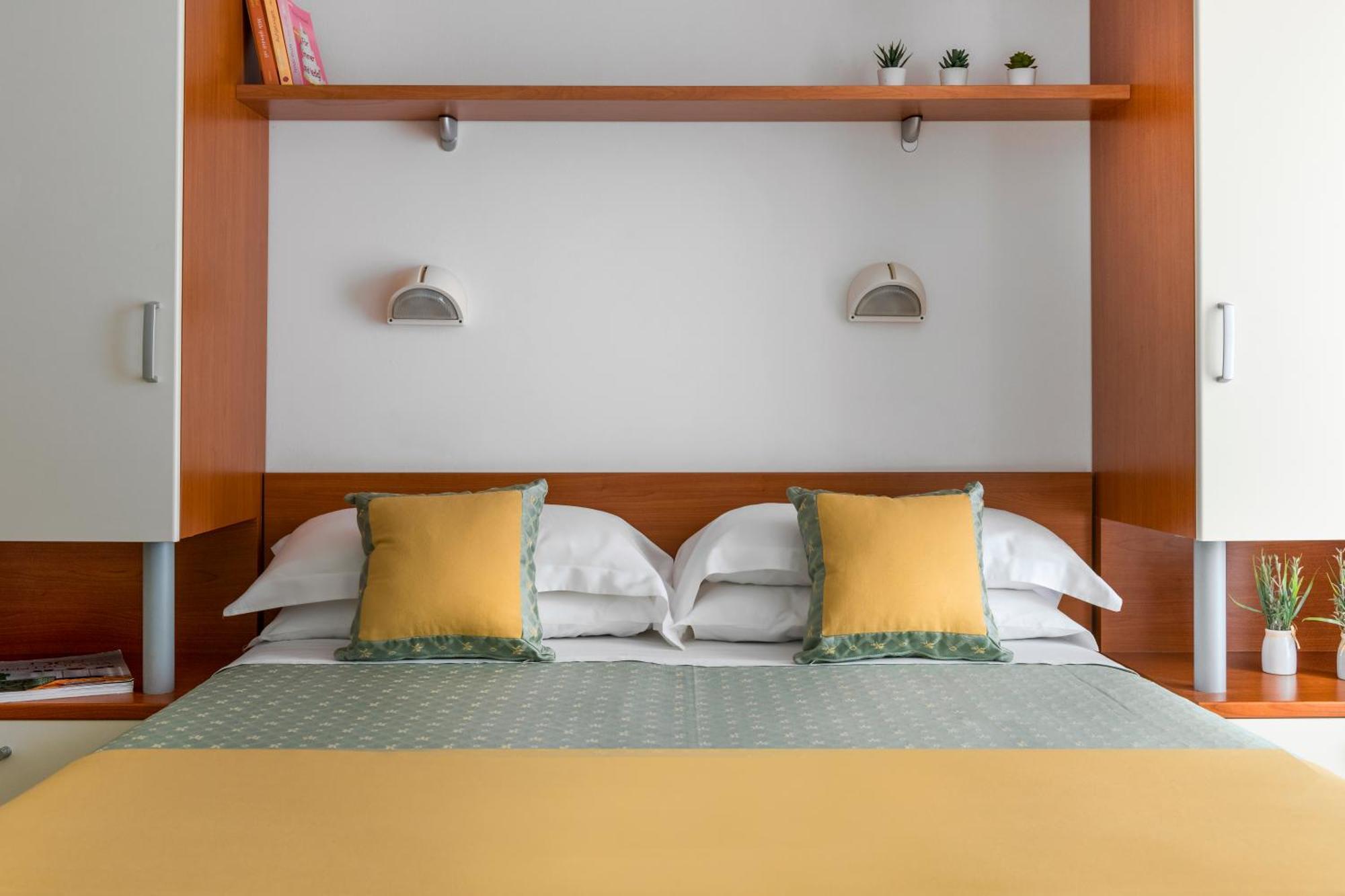Standard Double or Twin Room Balcony