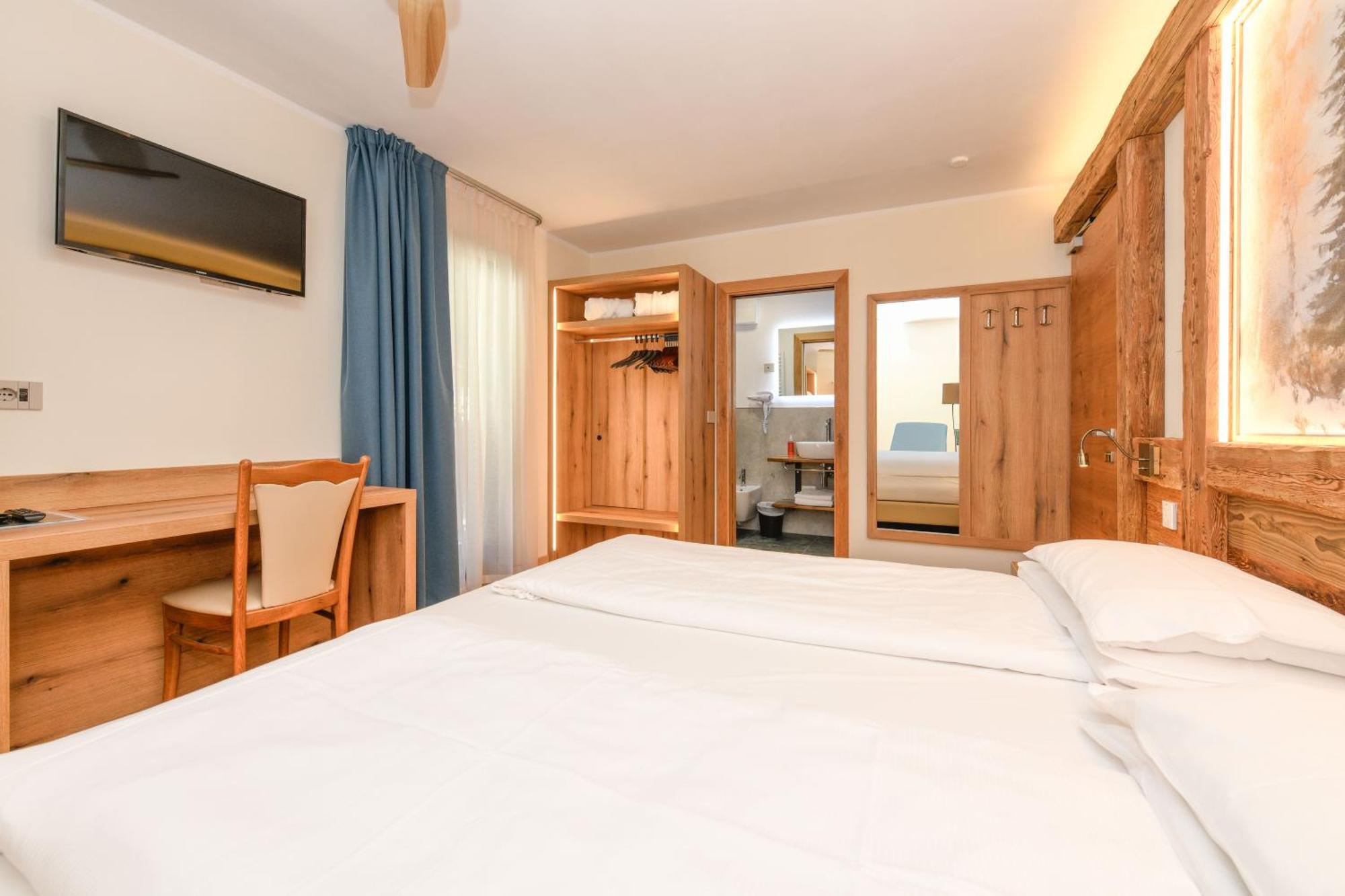Superior Double or Twin Room Terrace