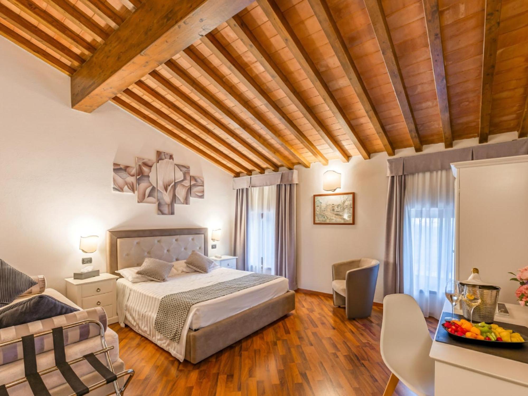 King Room