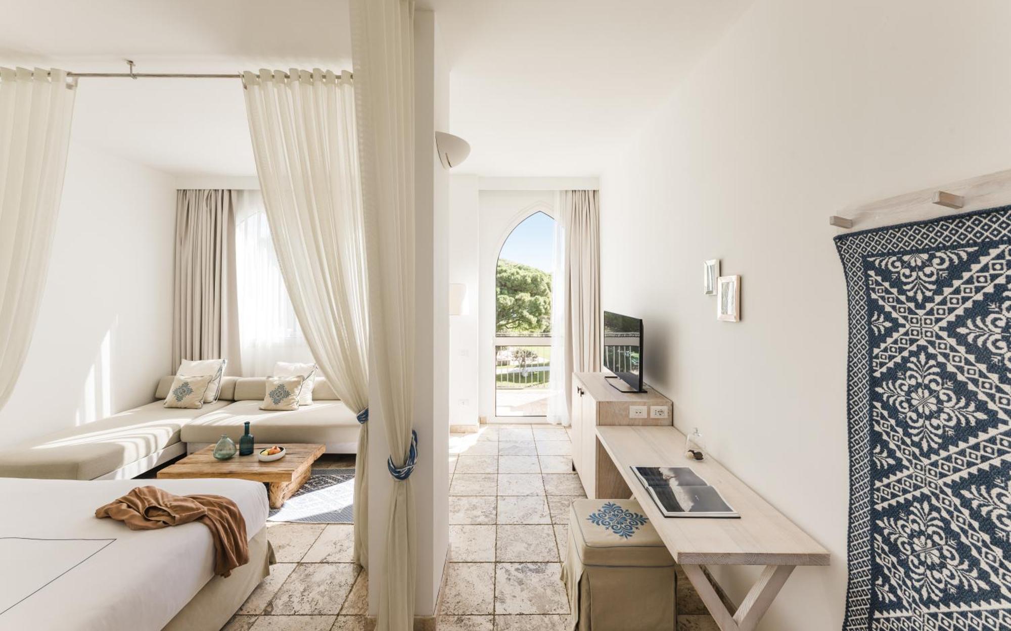 Junior Suite Balcony Lateral Sea view
