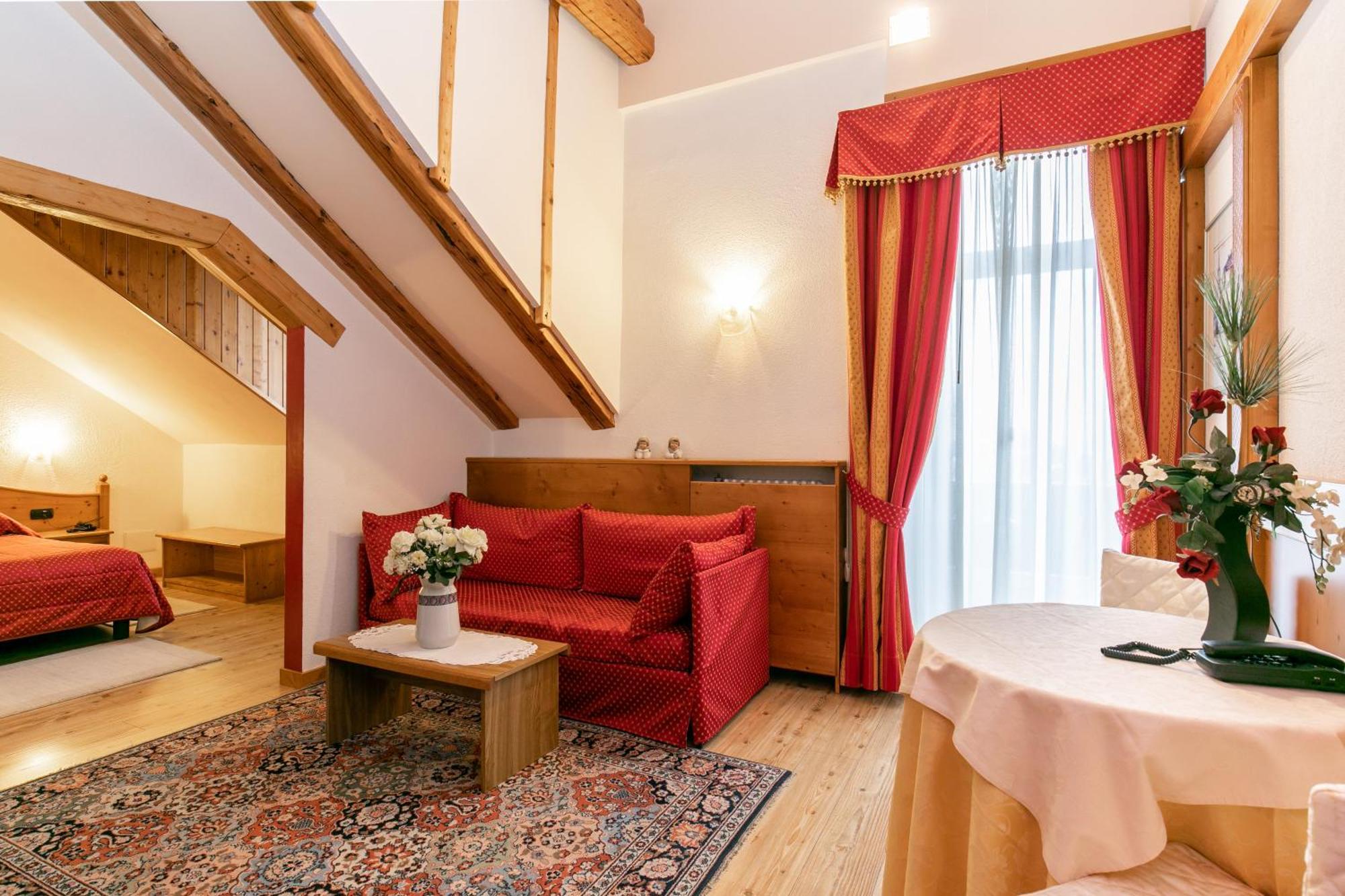 Deluxe Two-Bedroom Suite