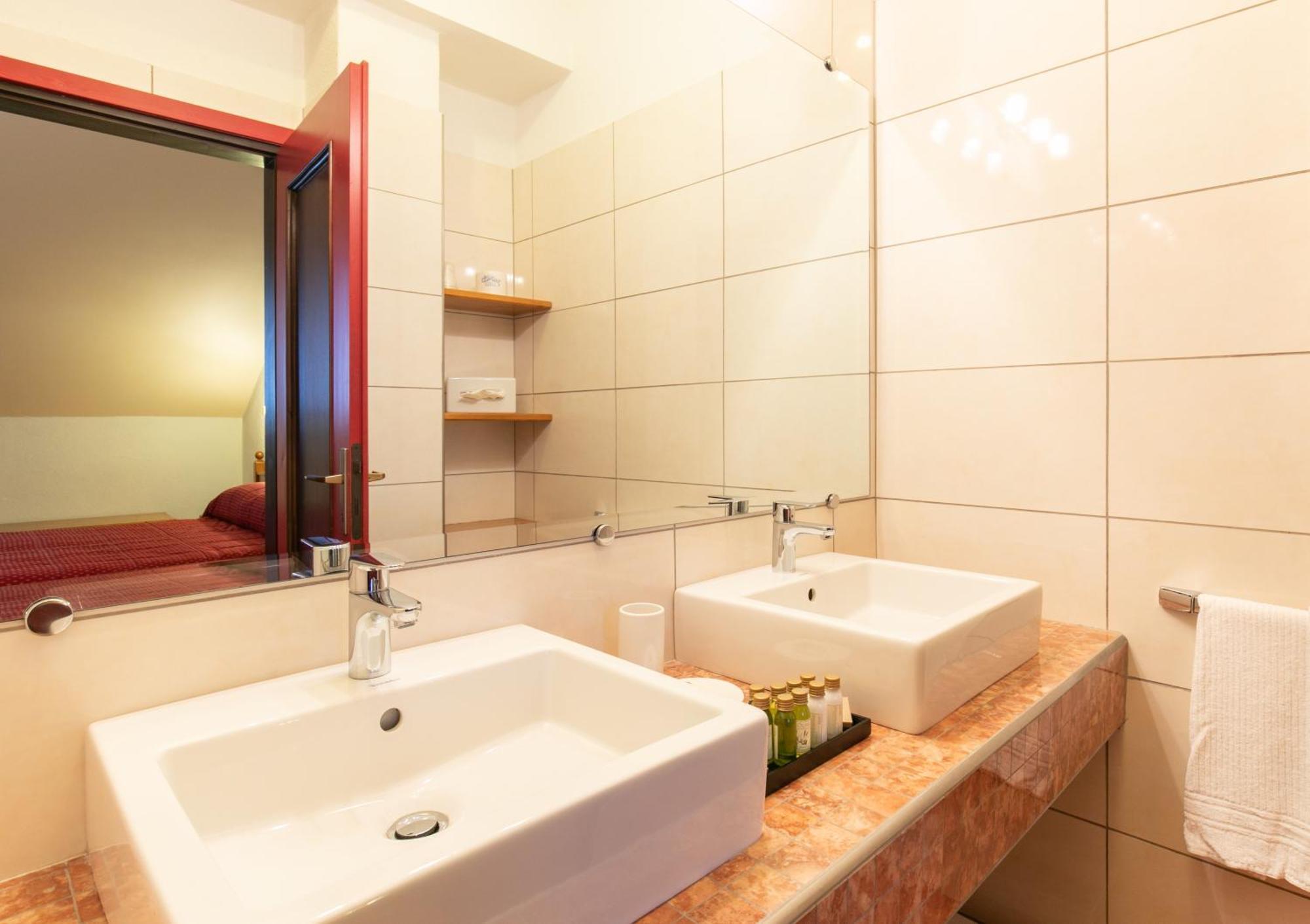 Deluxe Two-Bedroom Suite