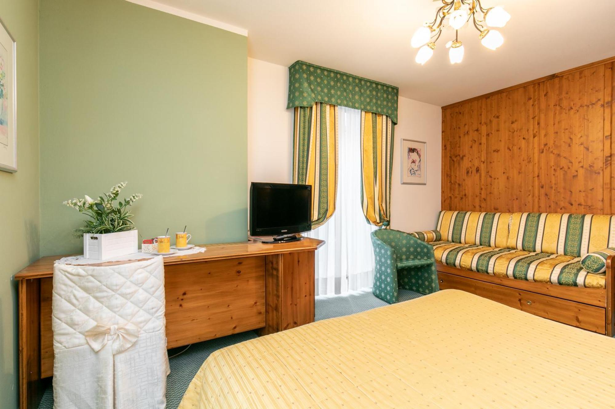 Superior Triple Room