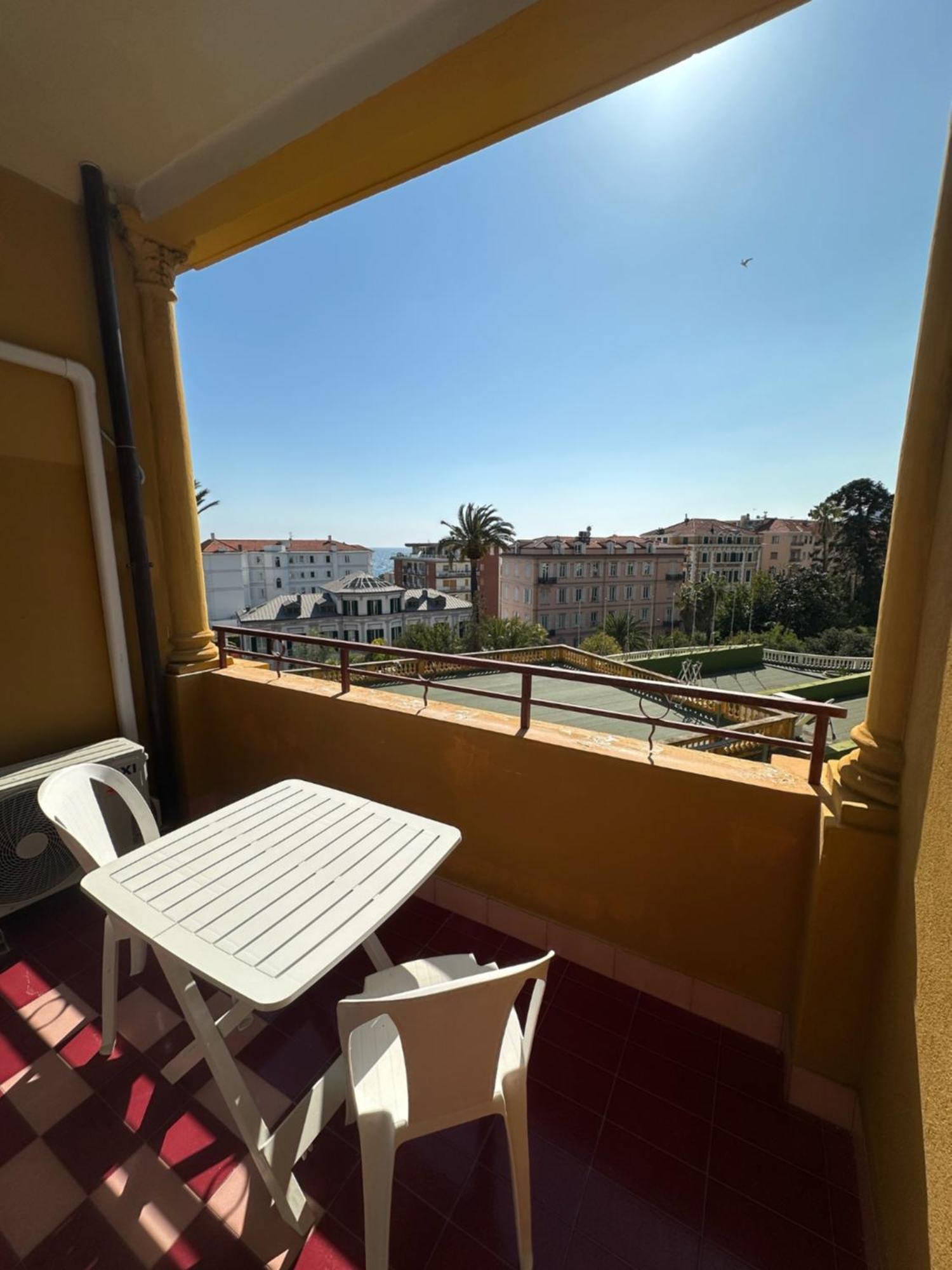 Double or Twin Room Balcony