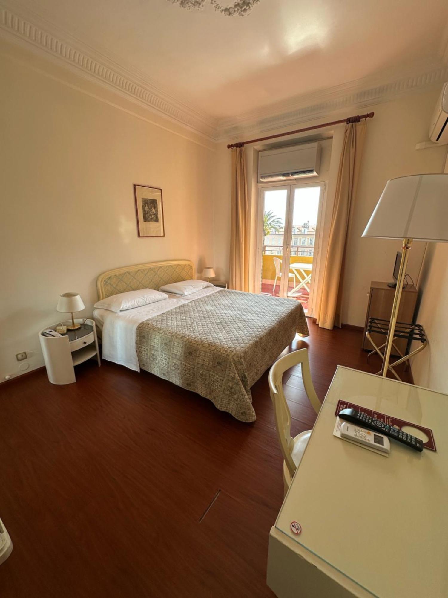Double or Twin Room Balcony