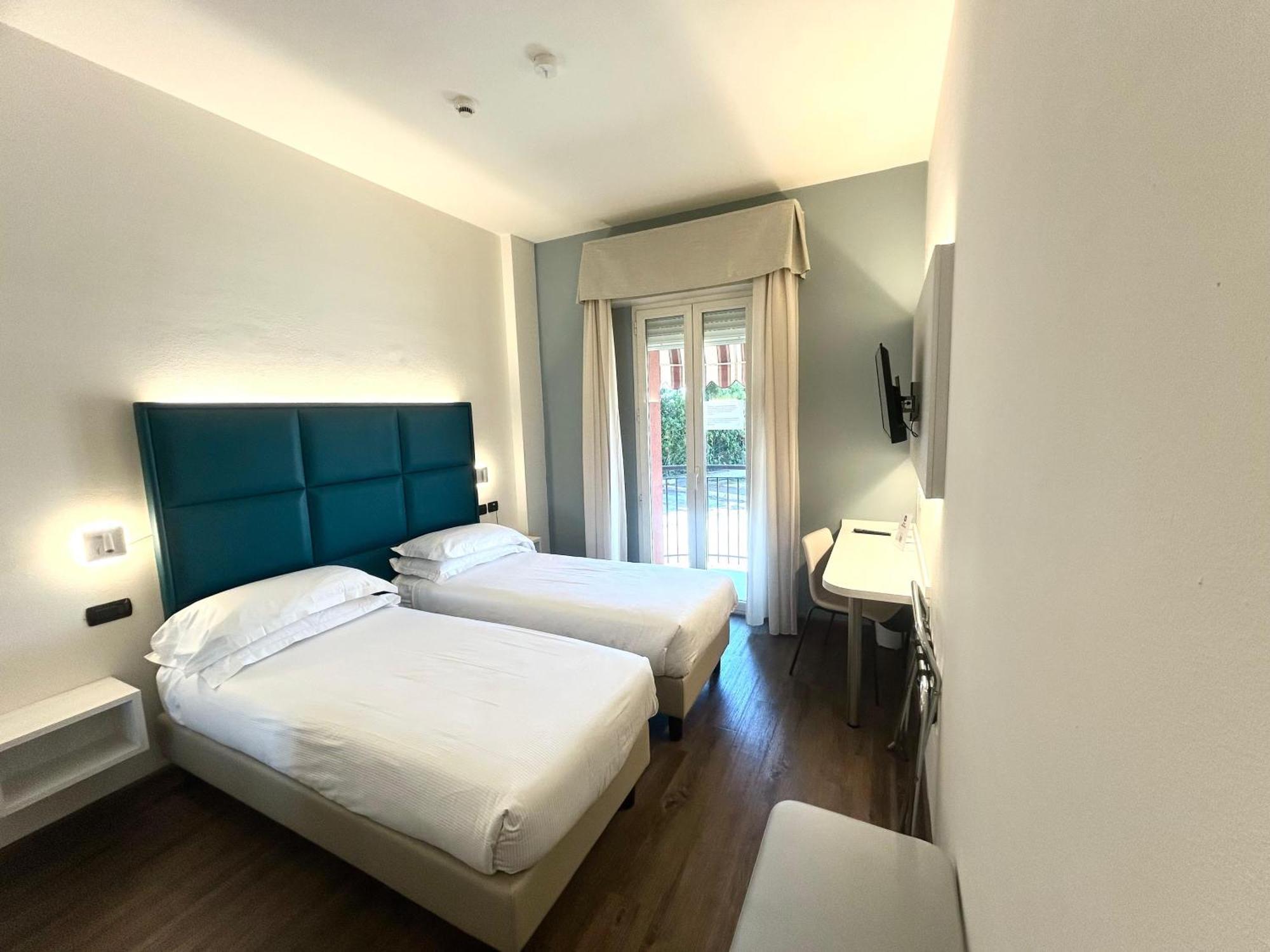 Classic Twin Room