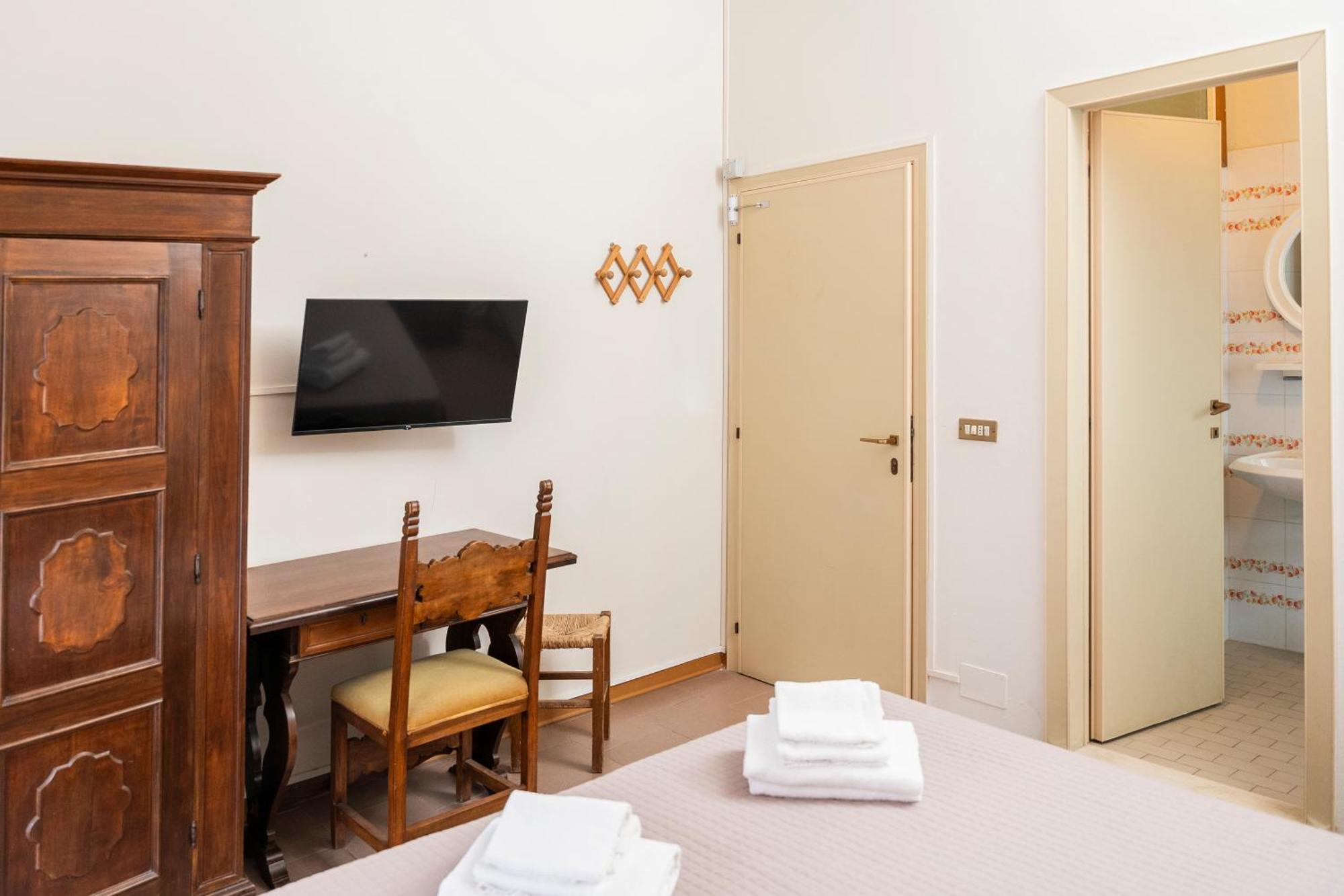 Basic Double or Twin Room
