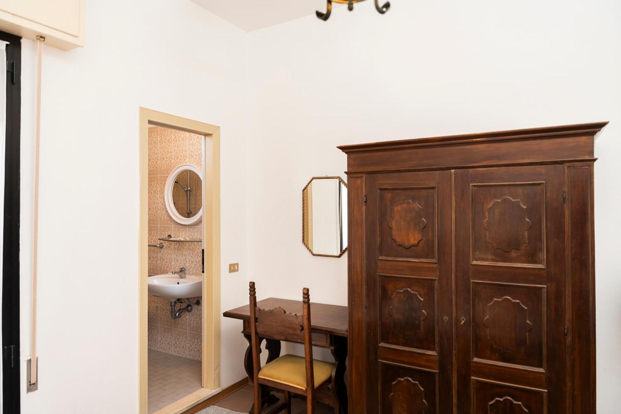 Basic Double or Twin Room