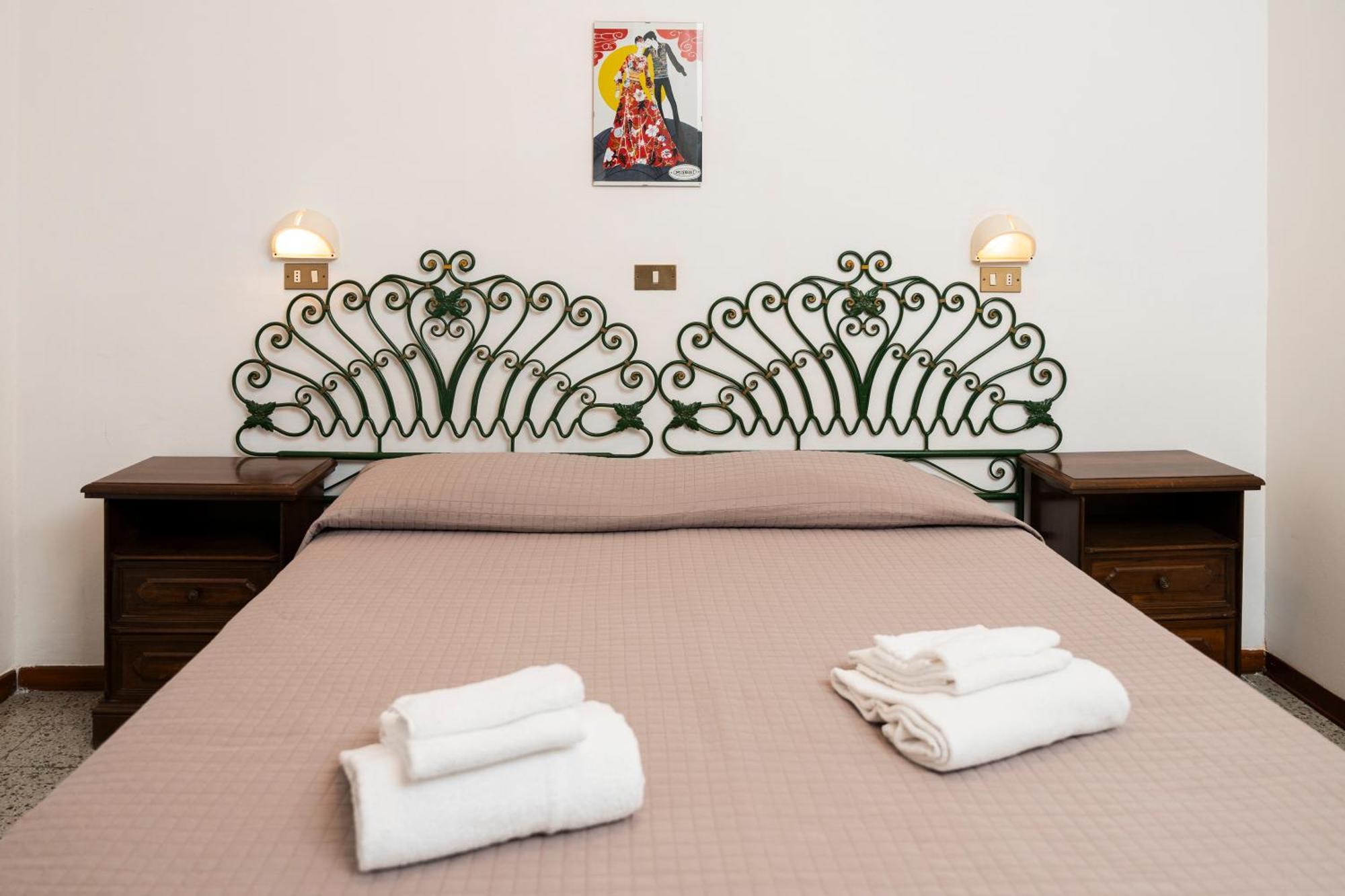 Basic Double or Twin Room