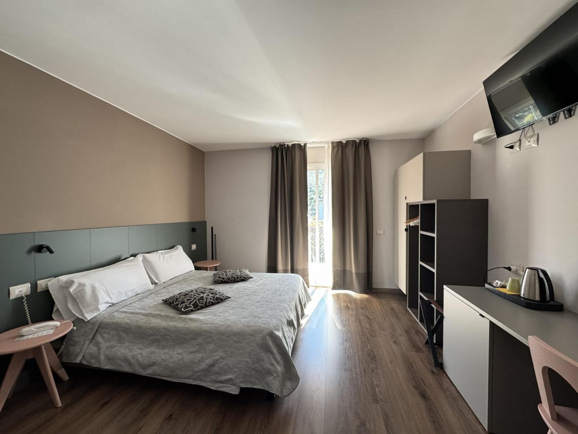 Comfort Triple Room Balcony Mountain View