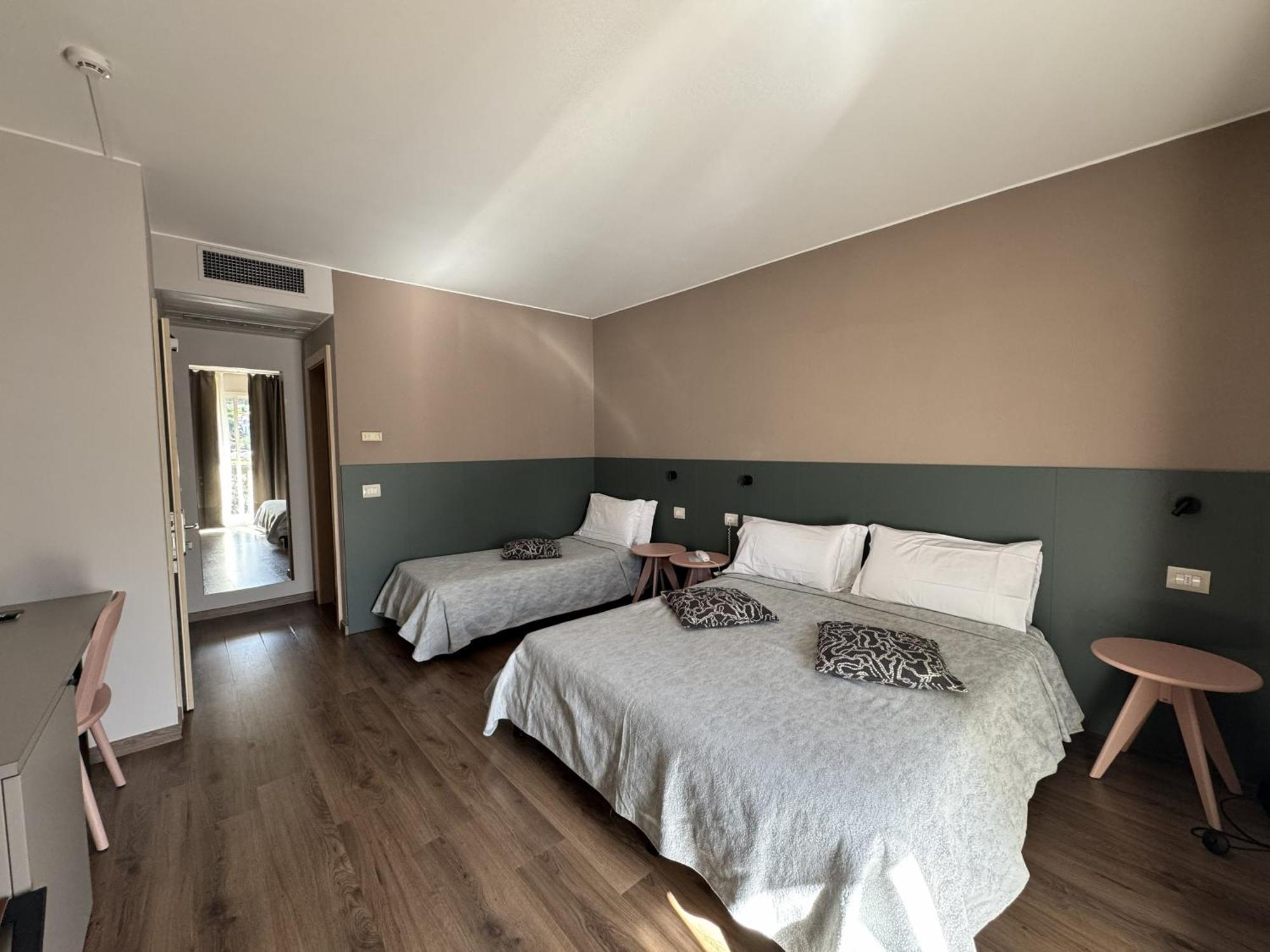 Comfort Triple Room Balcony Mountain View