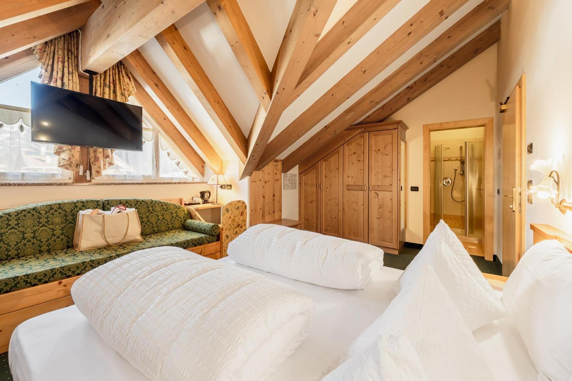 Comfort Triple Room