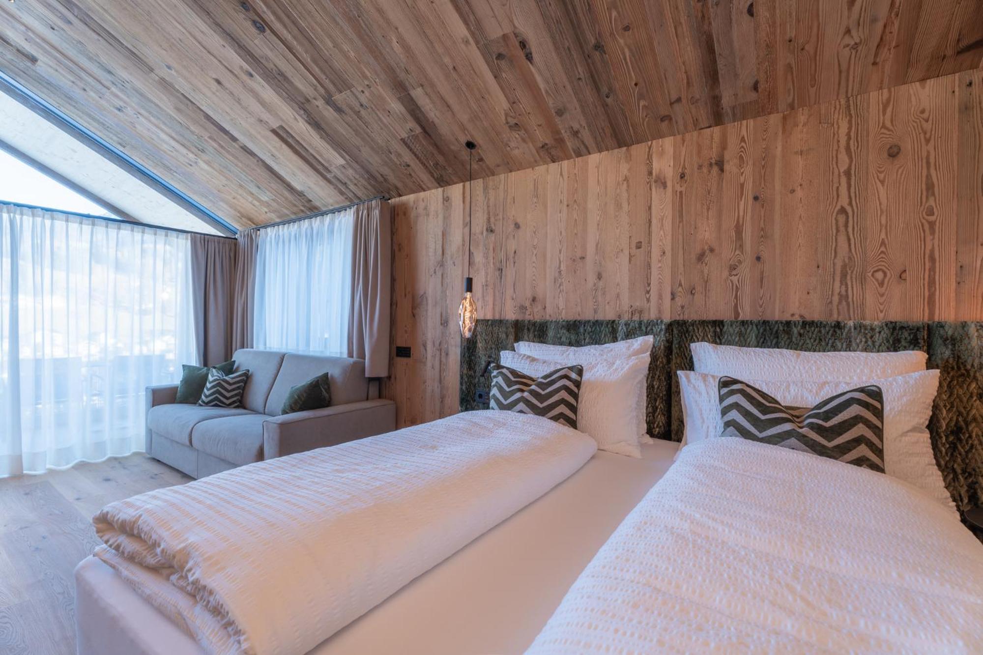 Deluxe Junior Suite