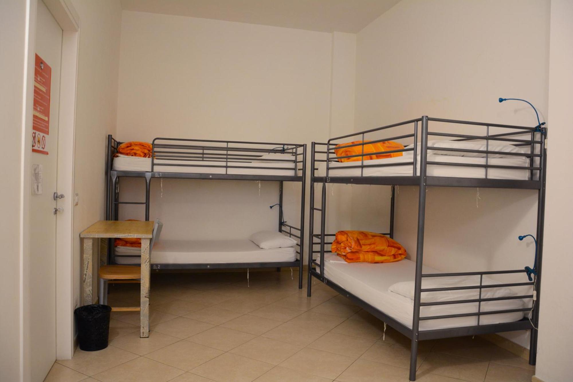 Bed 4-Bed Mixed Dormitory Room