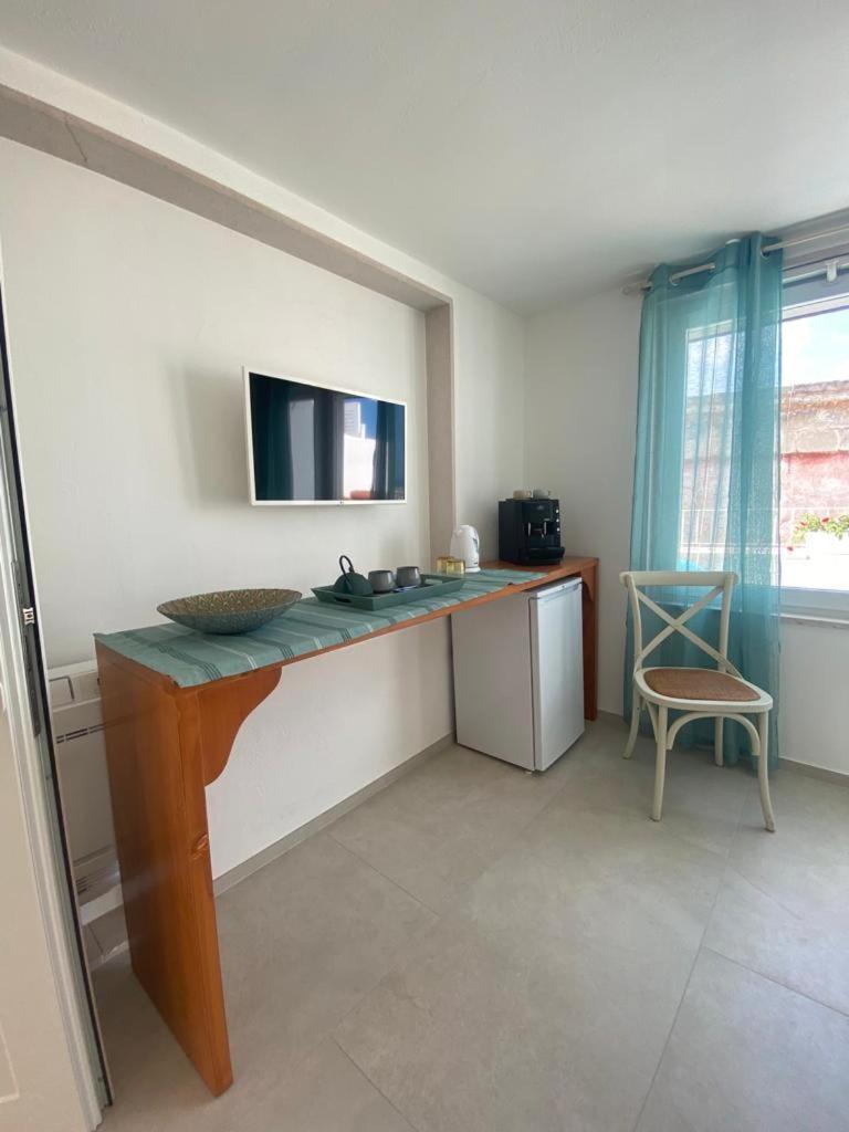Deluxe Double Room Side Sea View