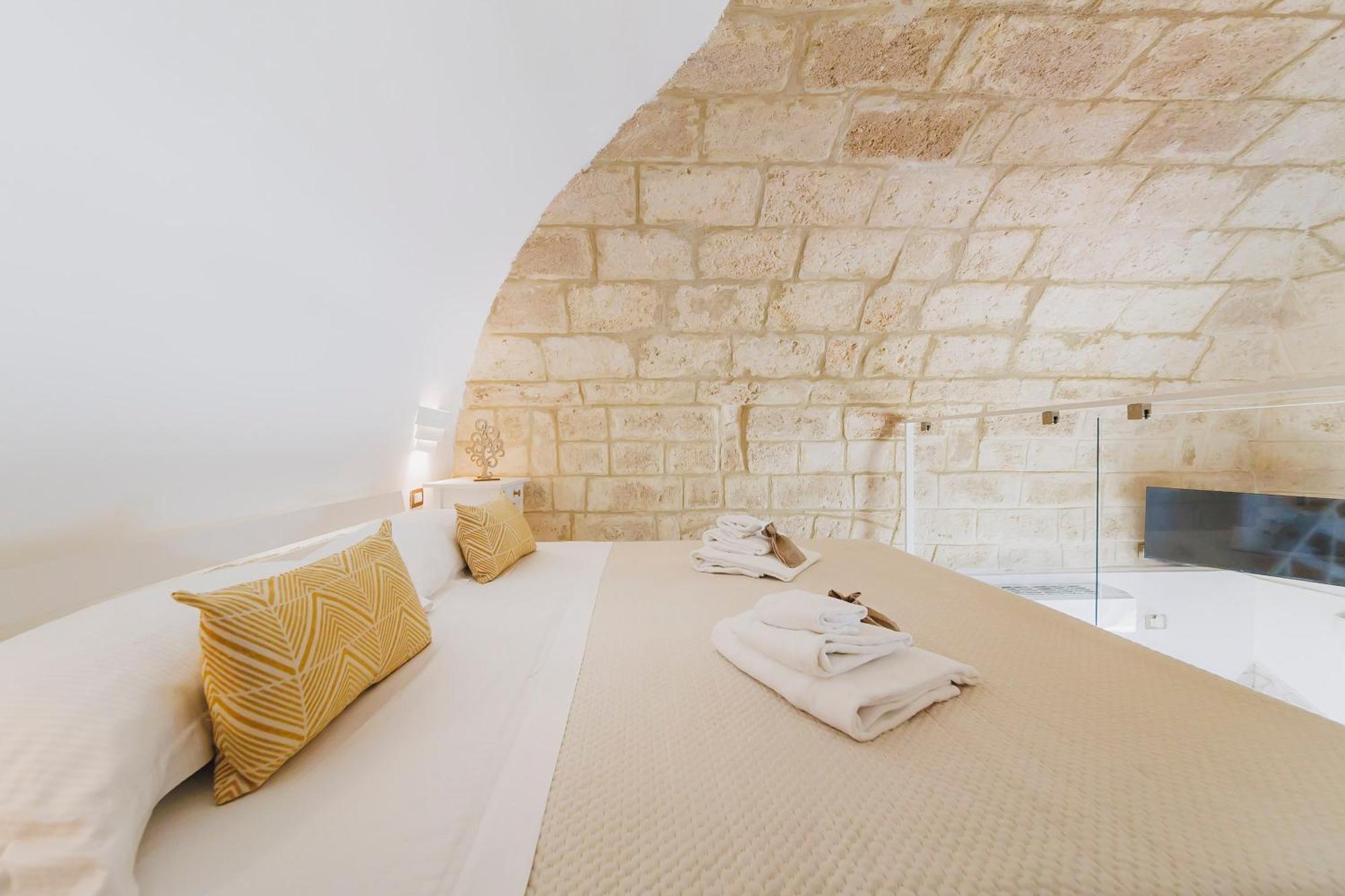 King Room Spa Bath