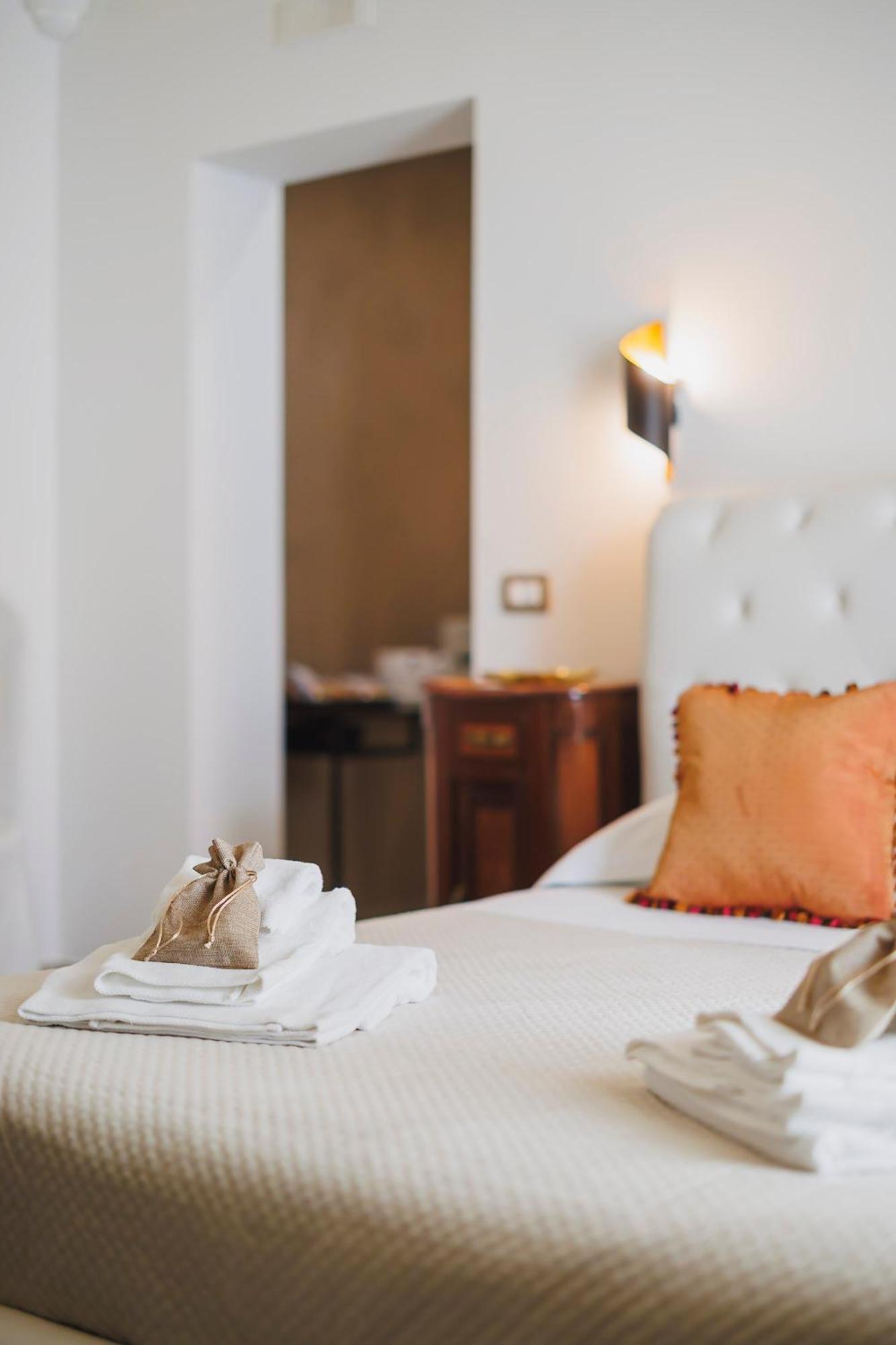 Queen Room Spa Bath
