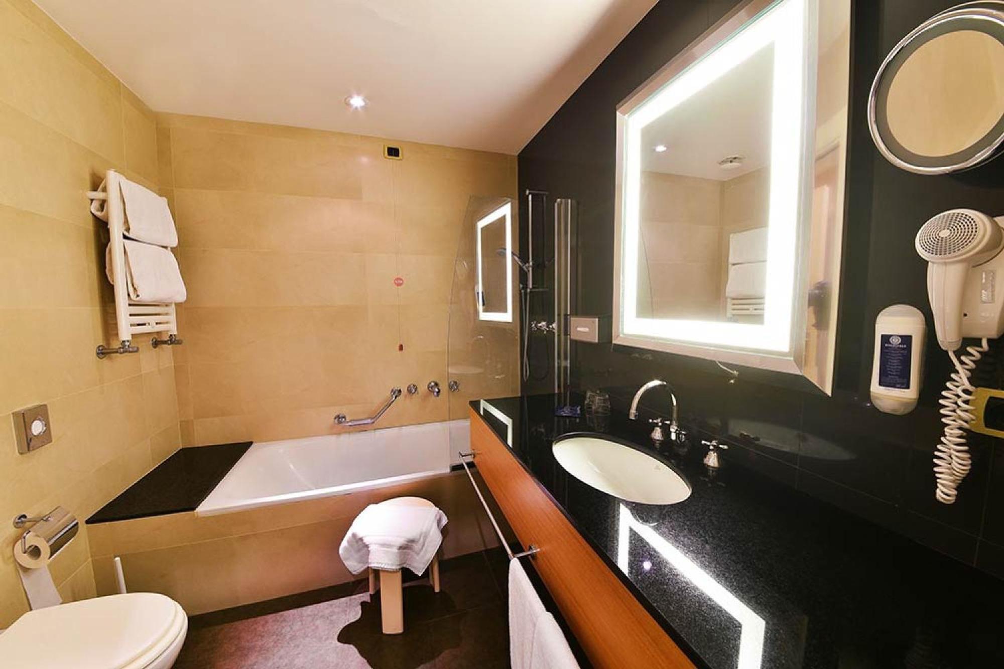 Junior Suite,1769491372:JPEG
