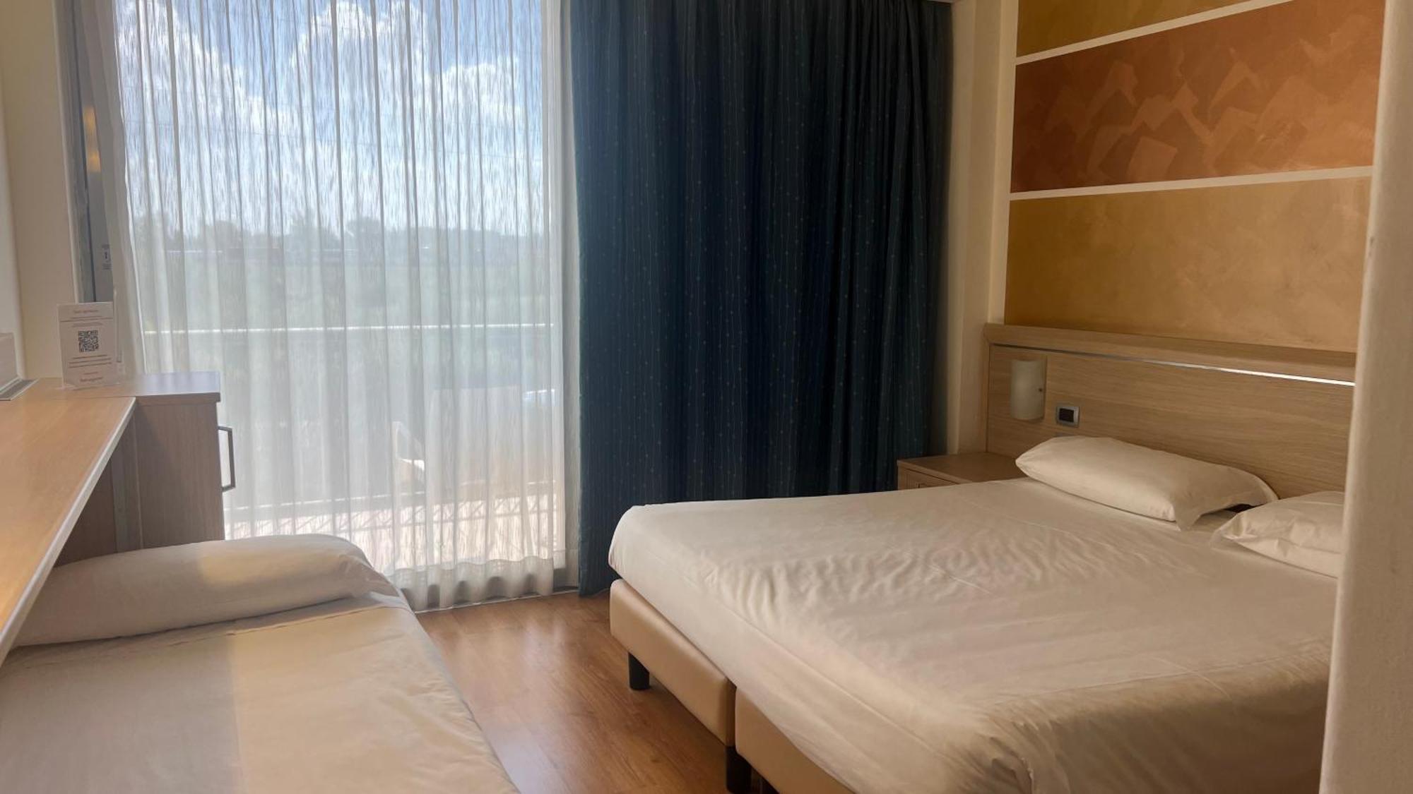 Triple Room Balcony