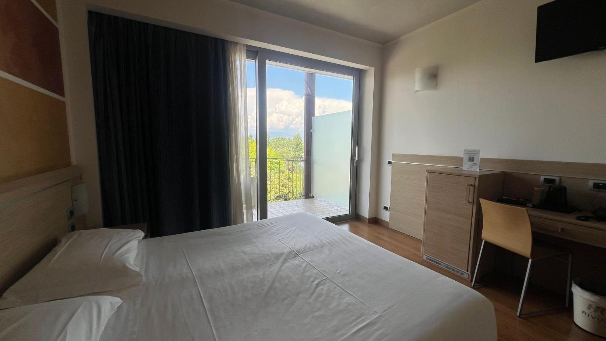 Double Room Balcony River Side