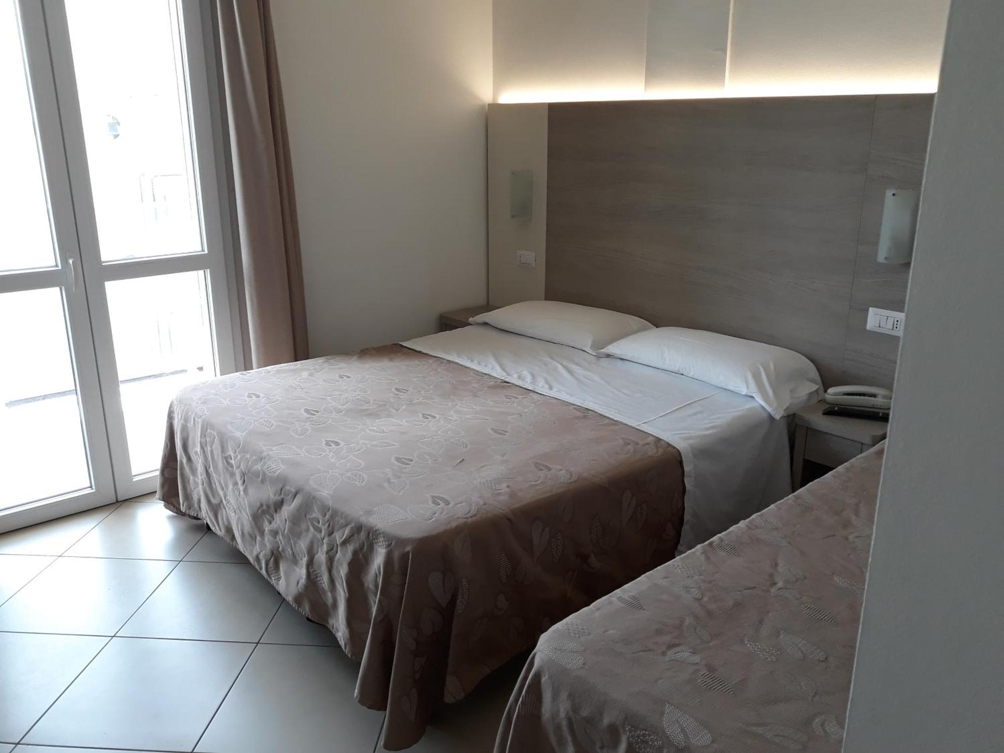 Comfort Triple Room