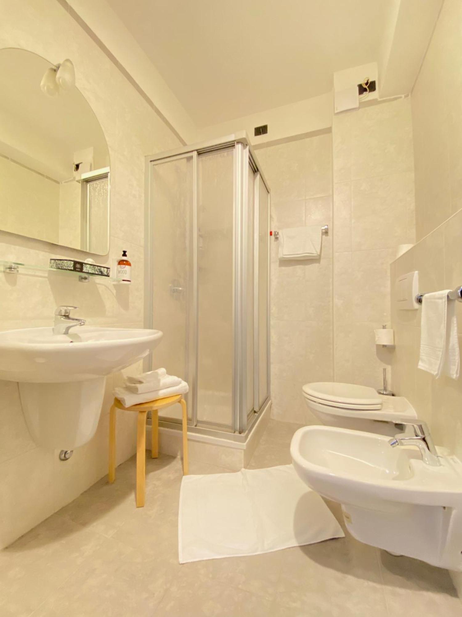 Standard Double or Twin Room depandance