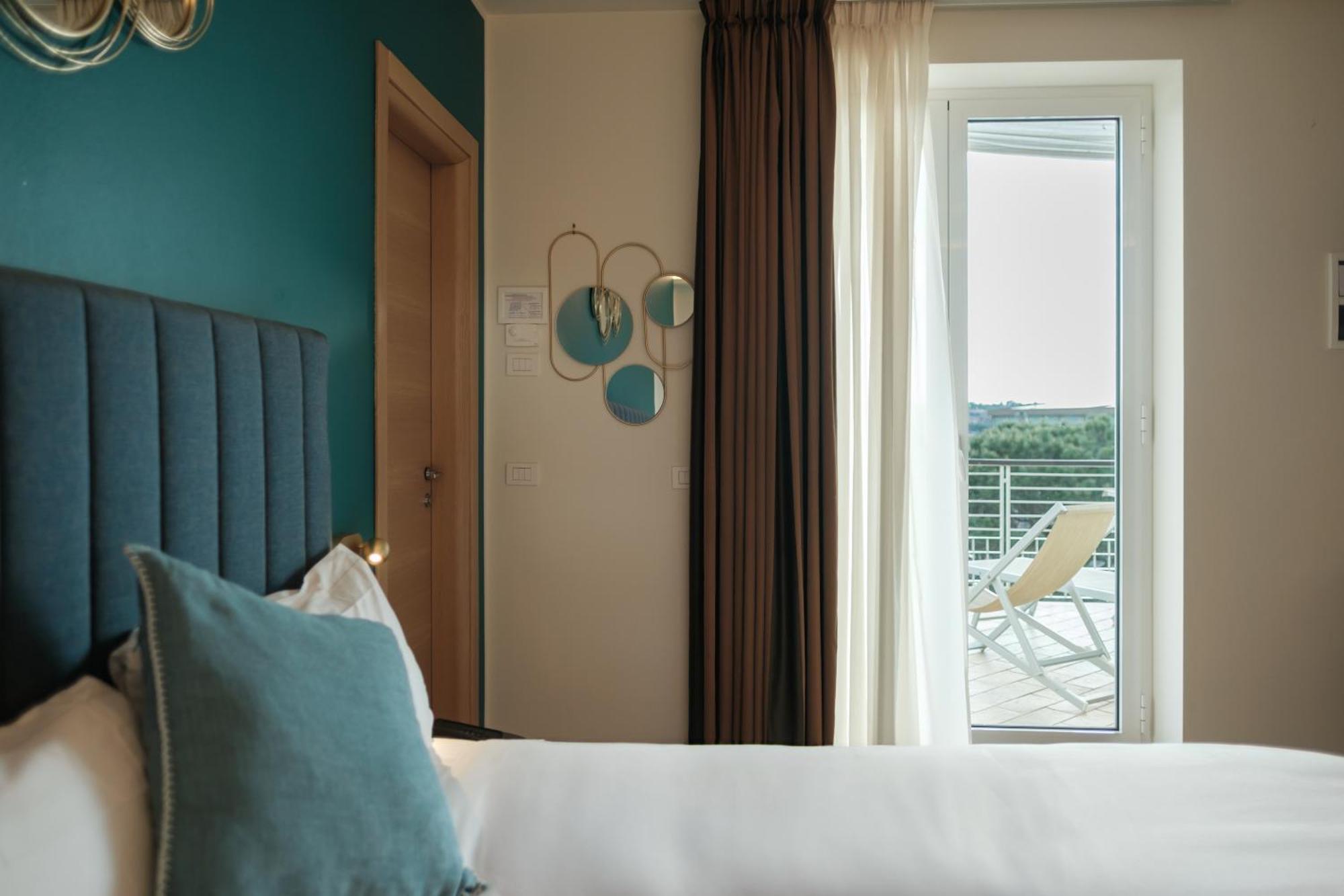 Superior Double Room Terrace Lake View