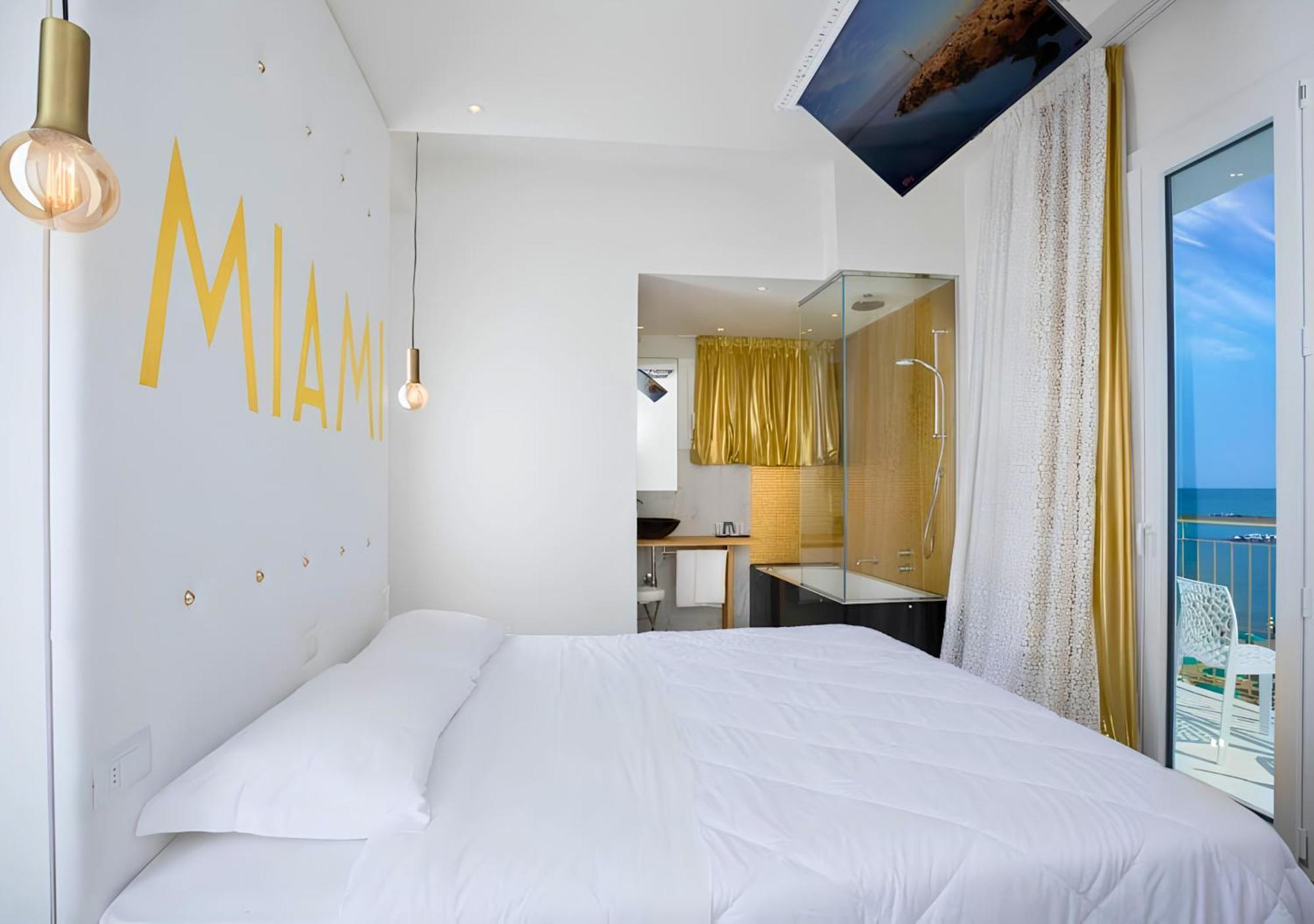 Suite Front Sea View