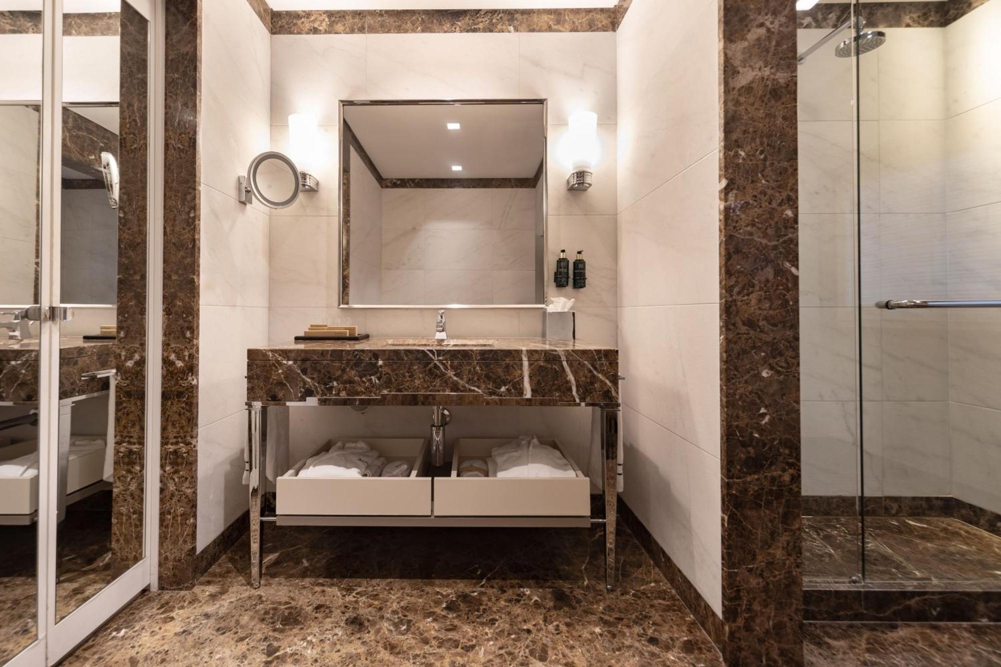 Supreme Room Spa Access,1771499985:JPEG